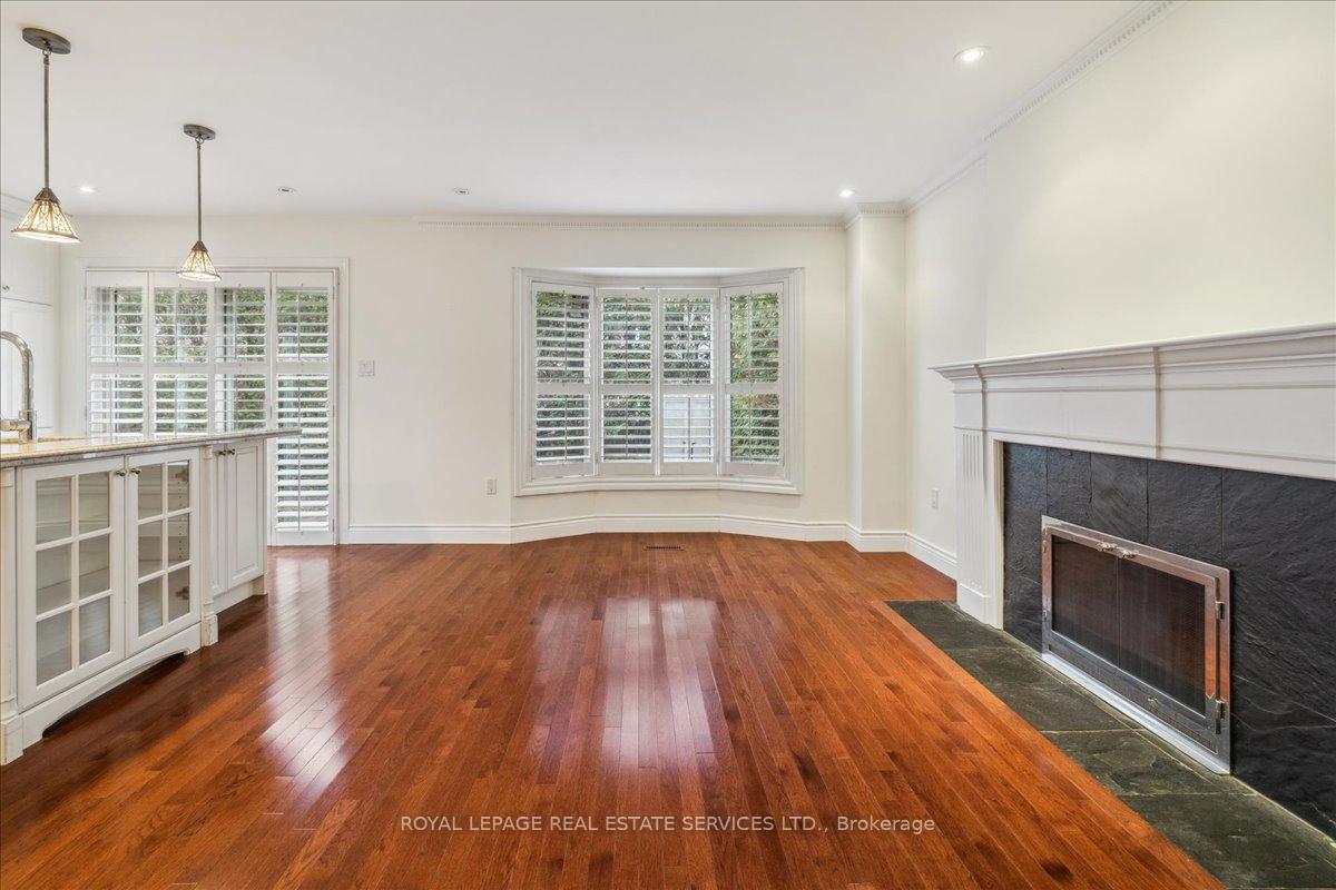 Photo 16 of 172 River Oaks Boulevard E, Oakville, River Oaks — HOMEH