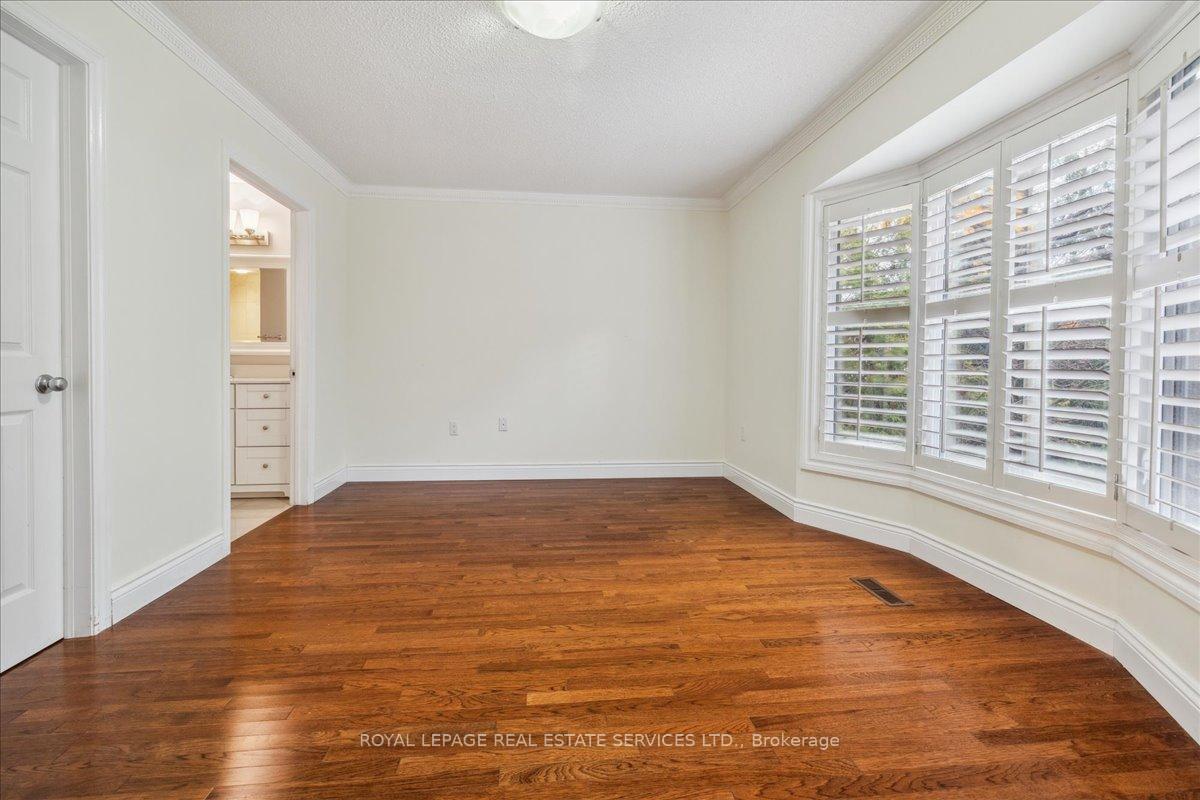 Photo 18 of 172 River Oaks Boulevard E, Oakville, River Oaks — HOMEH