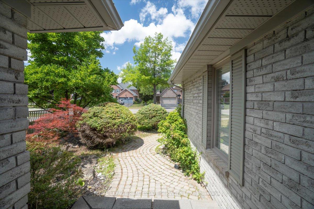 Photo 28 of 172 River Oaks Boulevard E, Oakville, River Oaks — HOMEH