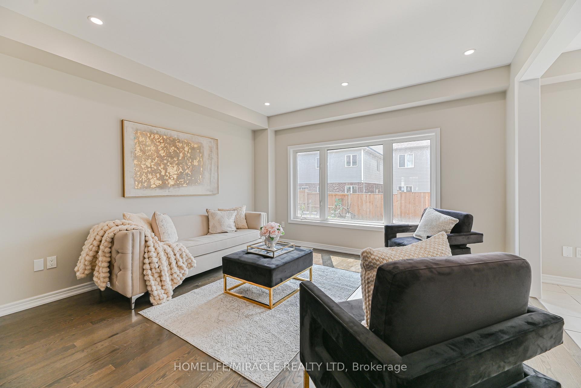 Photo 10 of 24 Weatherall Avenue, Cambridge, Preston Heights — HOMEH