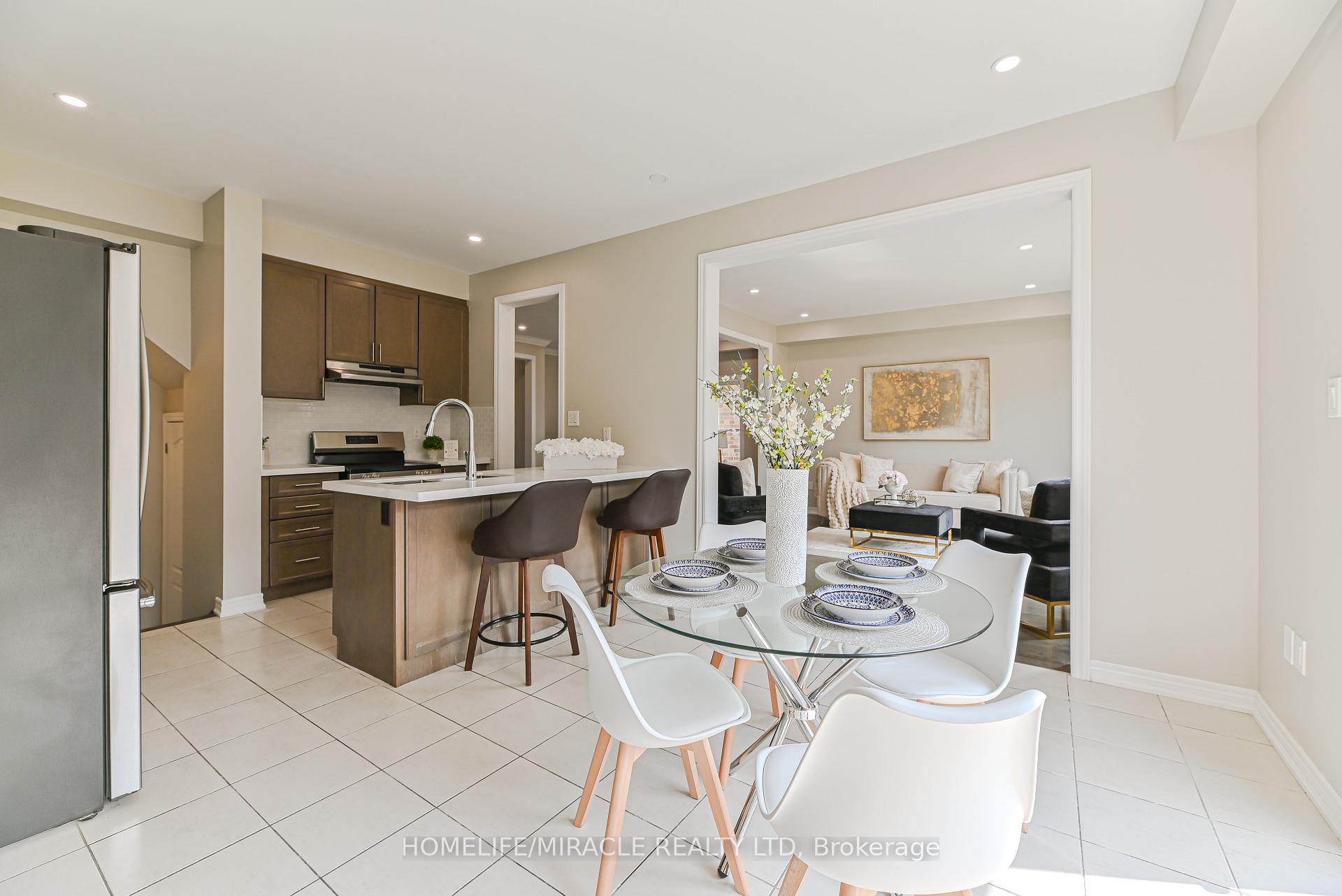 Photo 18 of 24 Weatherall Avenue, Cambridge, Preston Heights — HOMEH