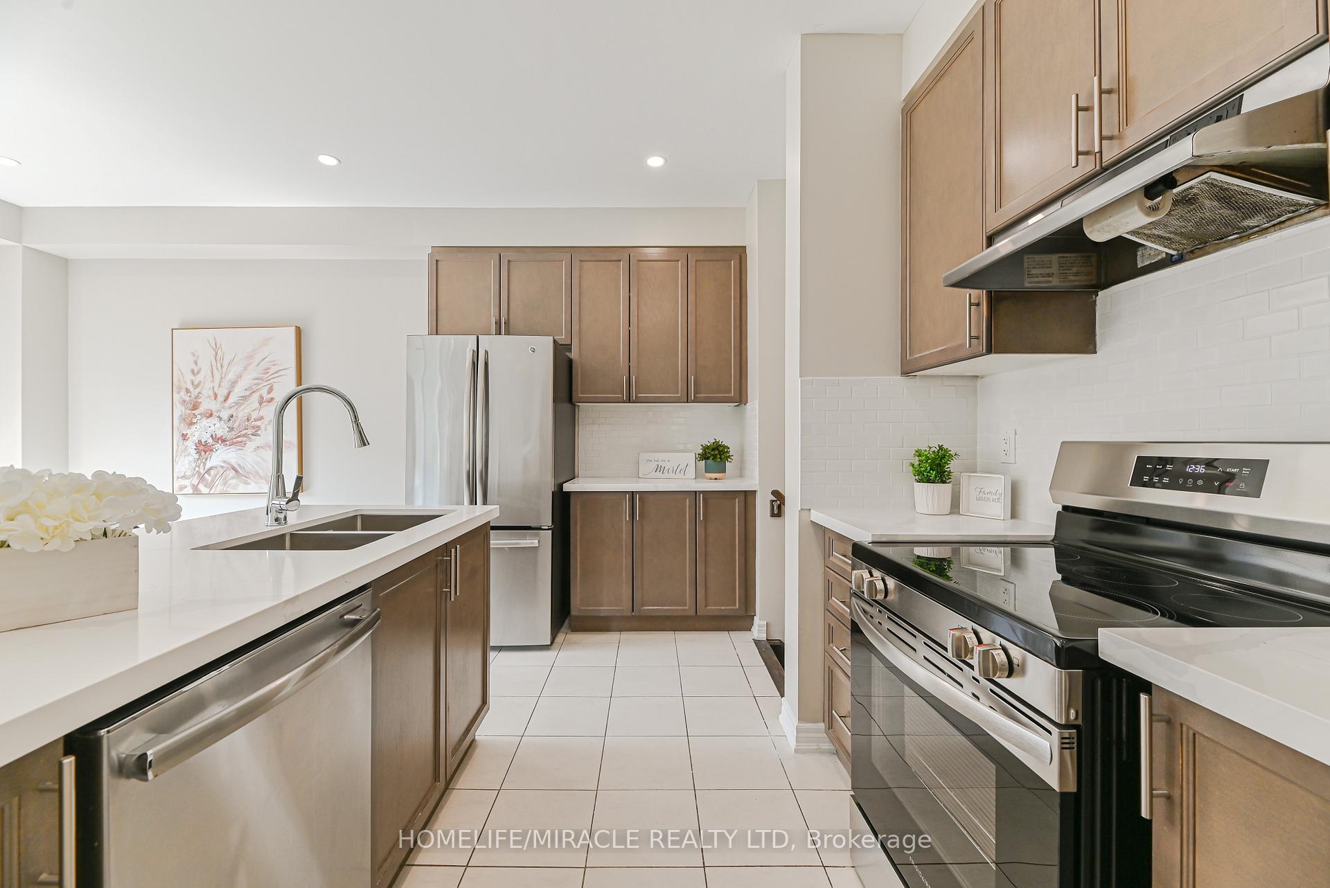 Photo 20 of 24 Weatherall Avenue, Cambridge, Preston Heights — HOMEH