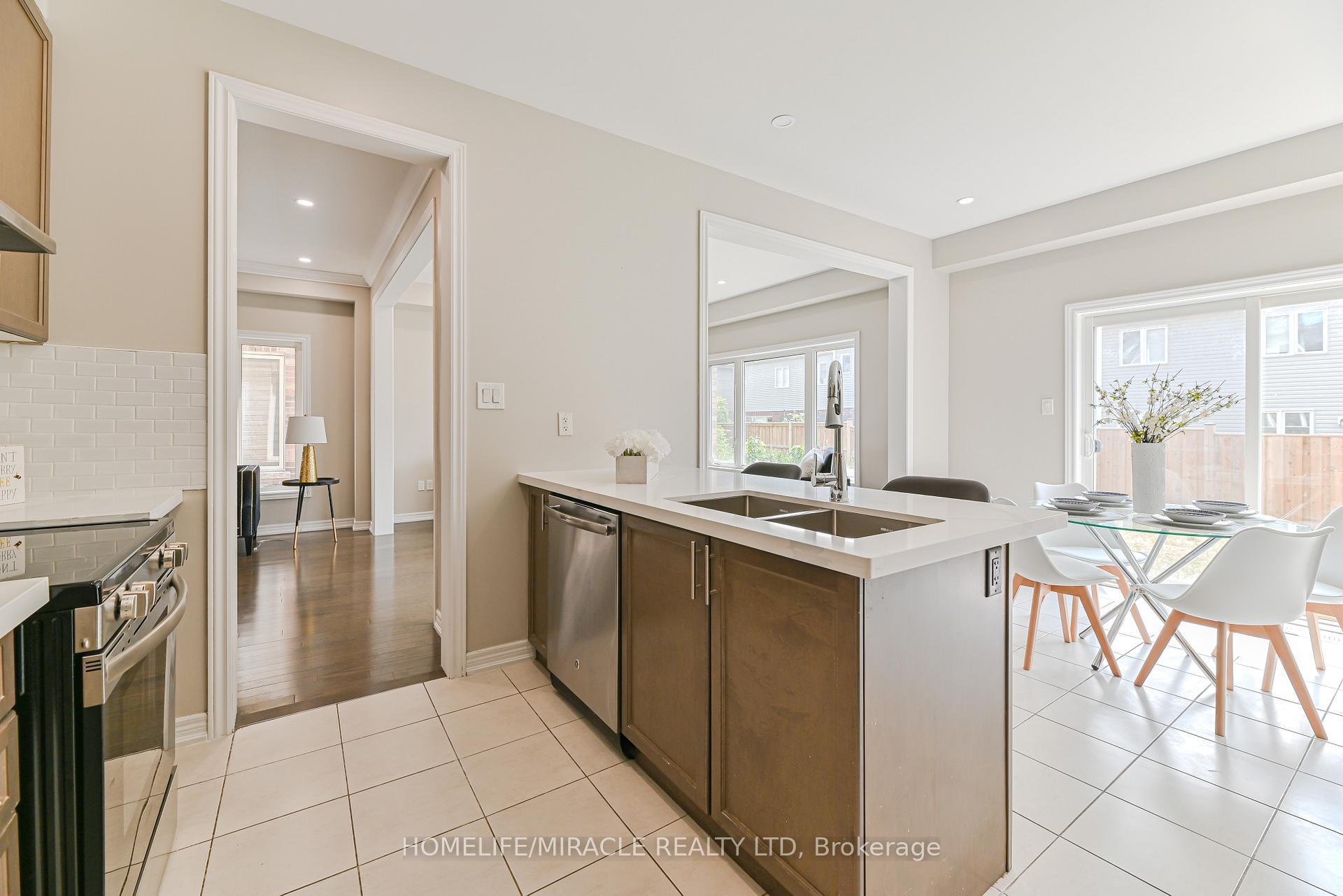 Photo 22 of 24 Weatherall Avenue, Cambridge, Preston Heights — HOMEH