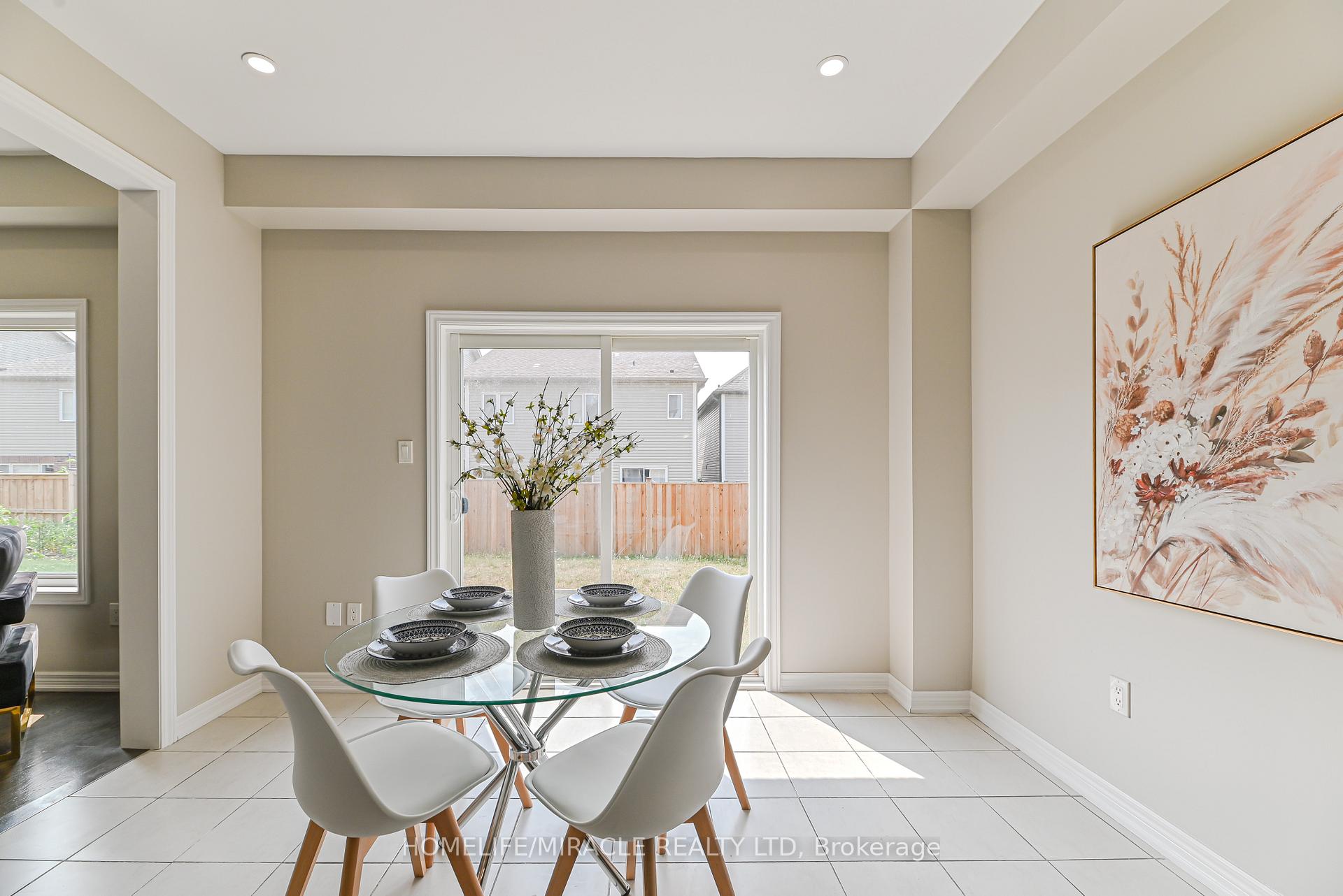 Photo 23 of 24 Weatherall Avenue, Cambridge, Preston Heights — HOMEH
