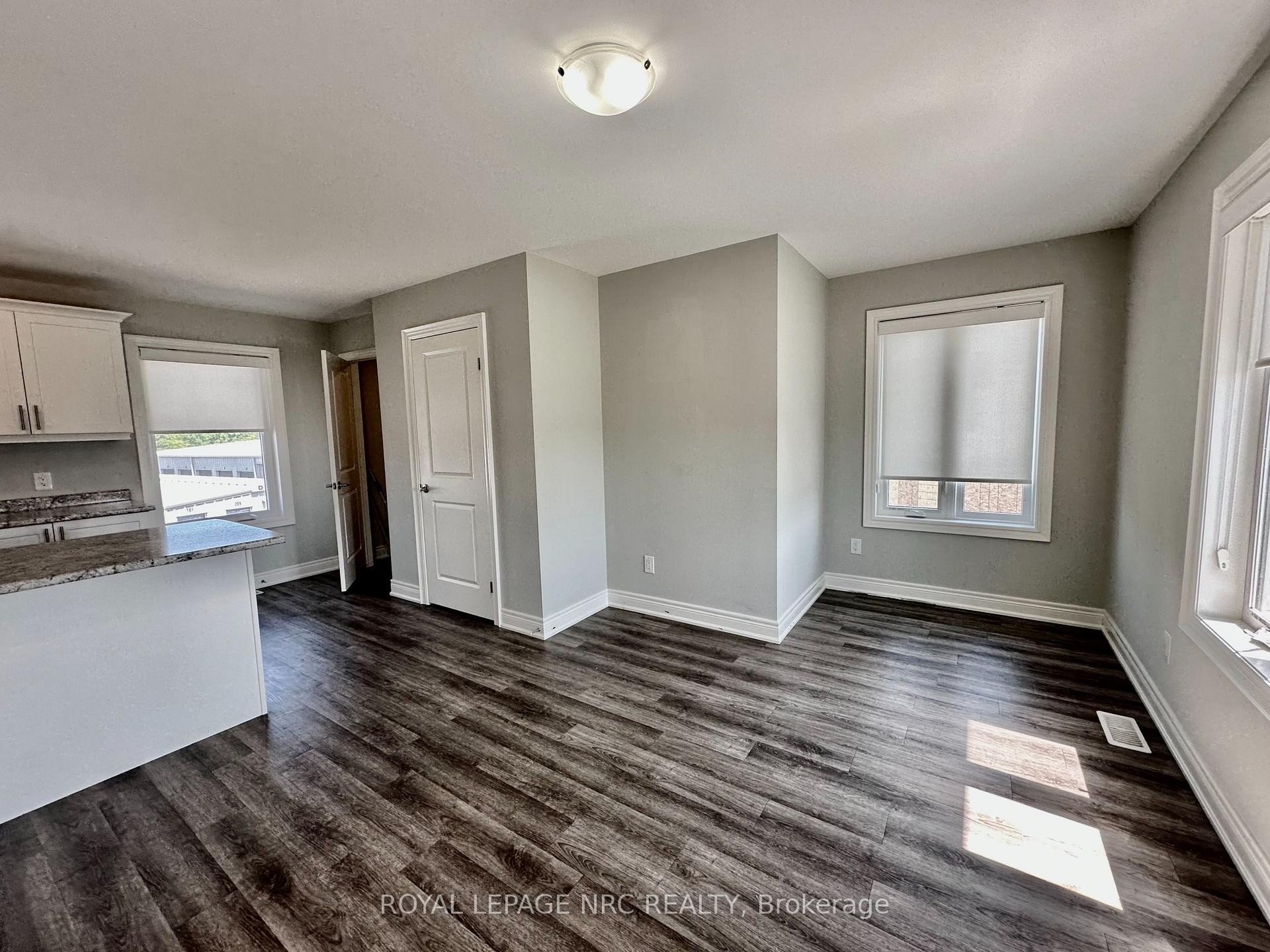 Photo 8 of Unit UPPER, 1 Abbot Street, St. Catharines, Oakdale — HOMEH