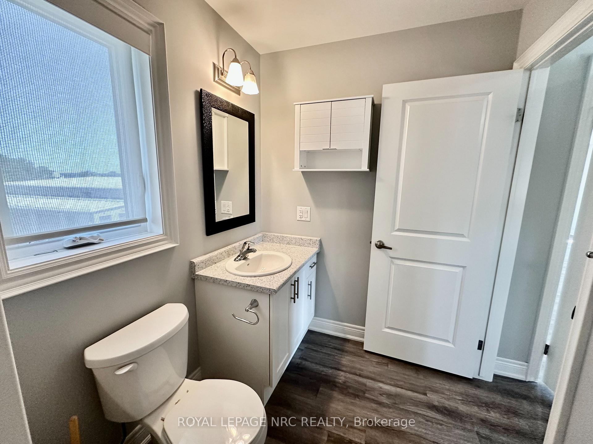 Photo 9 of Unit UPPER, 1 Abbot Street, St. Catharines, Oakdale — HOMEH