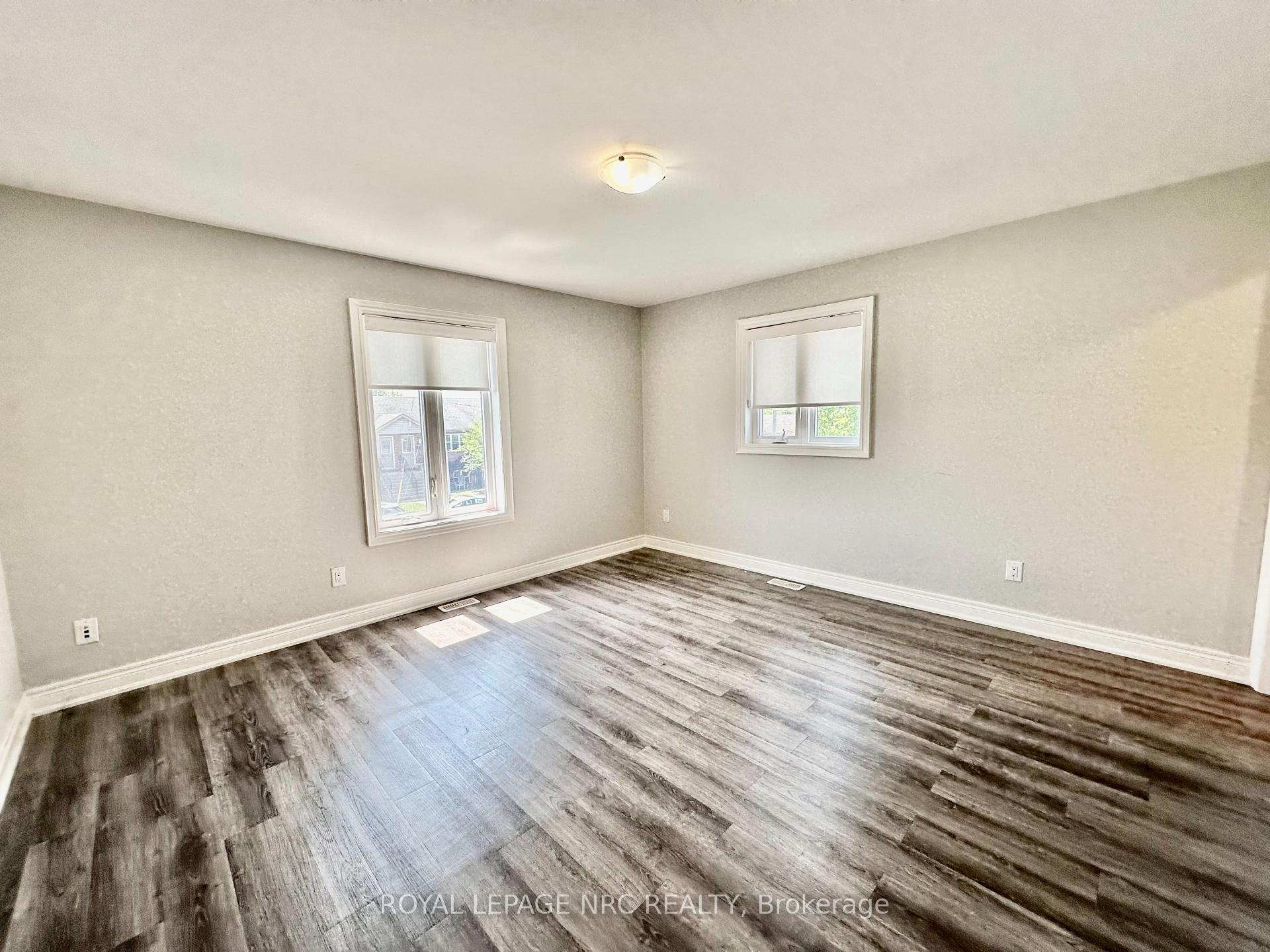 Photo 11 of Unit UPPER, 1 Abbot Street, St. Catharines, Oakdale — HOMEH