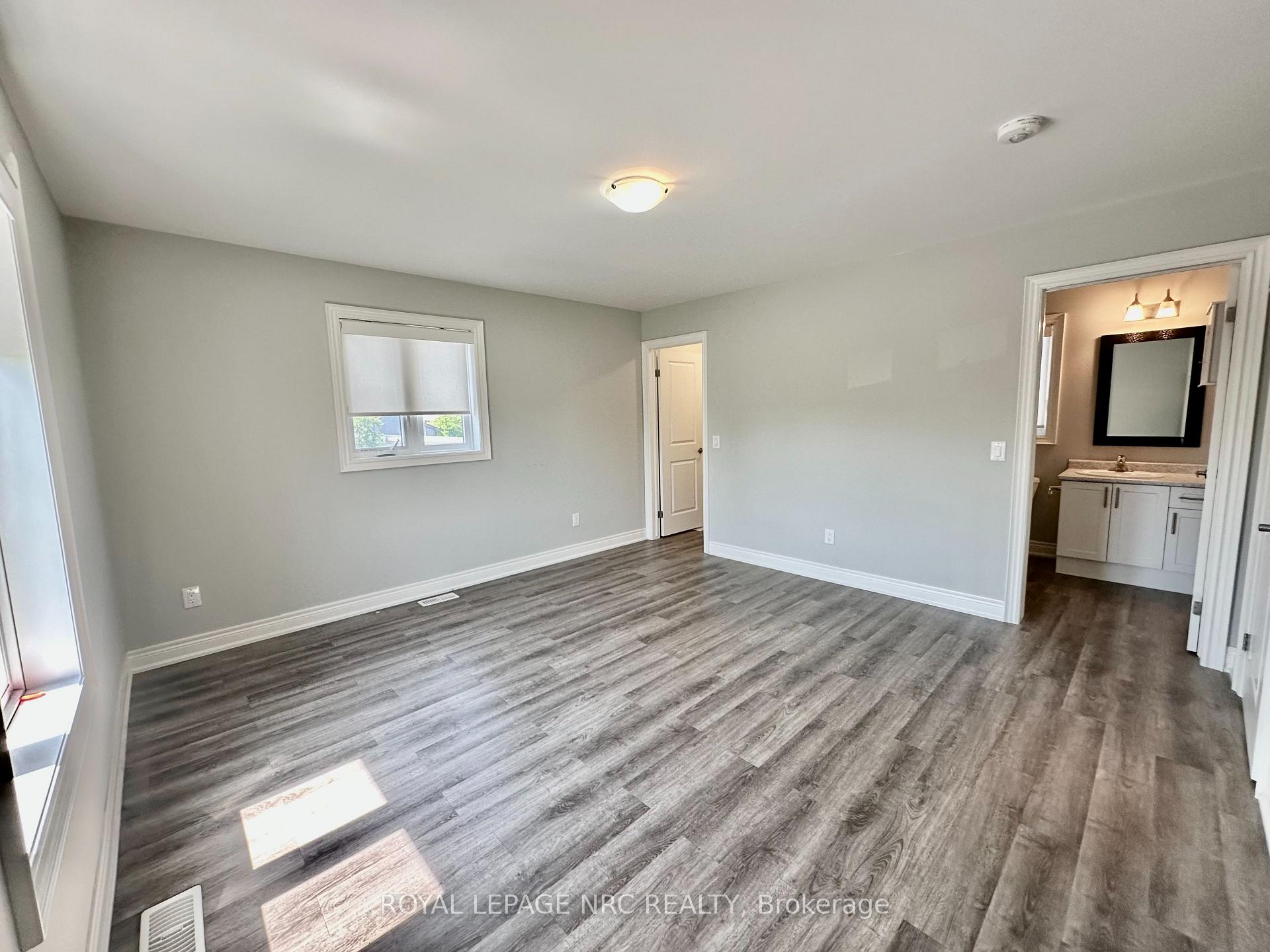 Photo 12 of Unit UPPER, 1 Abbot Street, St. Catharines, Oakdale — HOMEH