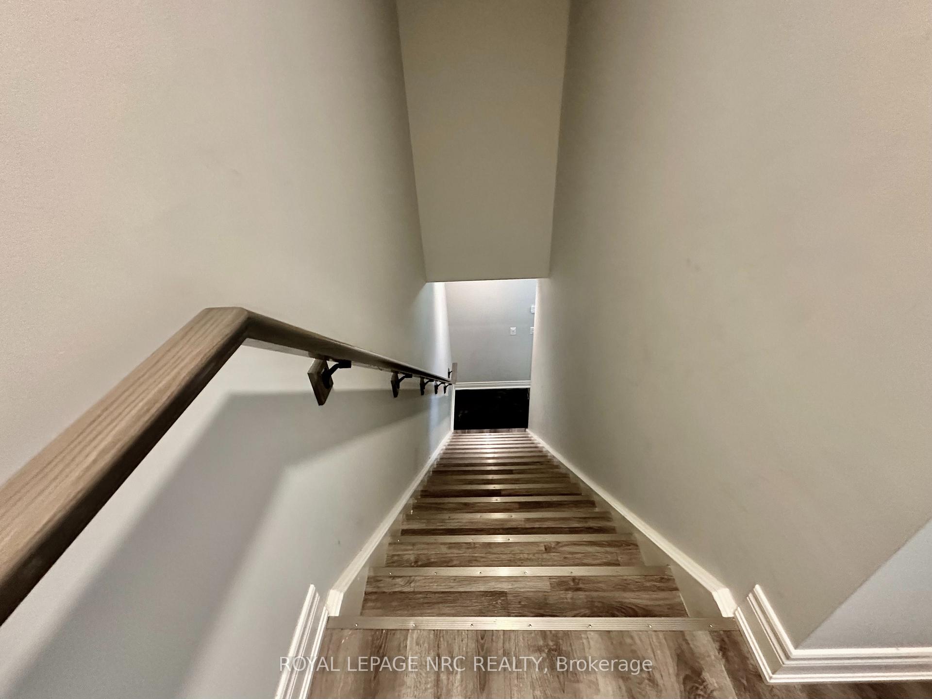 Photo 16 of Unit UPPER, 1 Abbot Street, St. Catharines, Oakdale — HOMEH