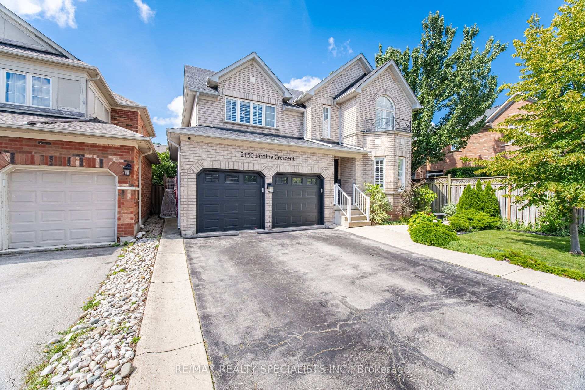 Photo 3 of 2150 Jardine Crescent, Burlington, Orchard — HOMEH