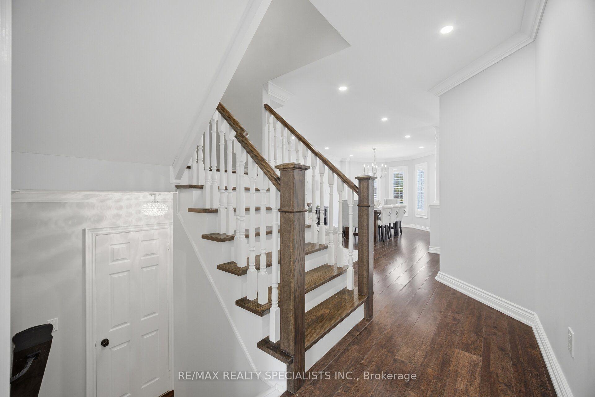 Photo 16 of 2150 Jardine Crescent, Burlington, Orchard — HOMEH