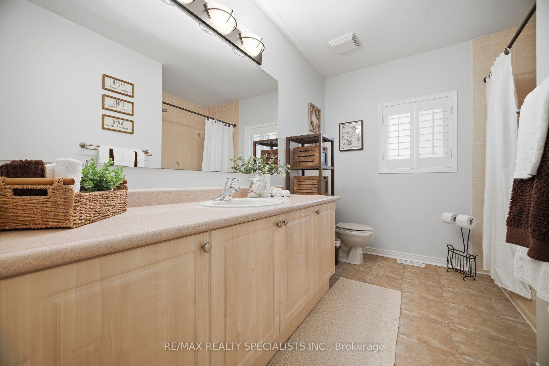 Photo 23 of 2150 Jardine Crescent, Burlington, Orchard — HOMEH