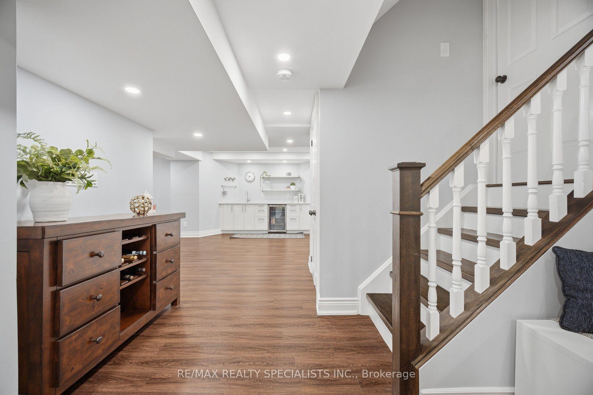 Photo 24 of 2150 Jardine Crescent, Burlington, Orchard — HOMEH