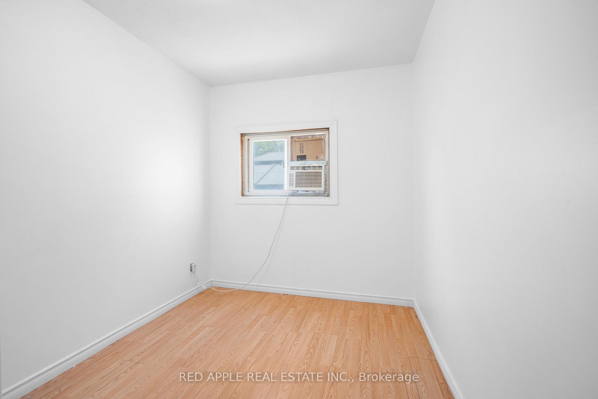 Photo 9 of 546 Dufferin Street, Toronto, Little Portugal — HOMEH
