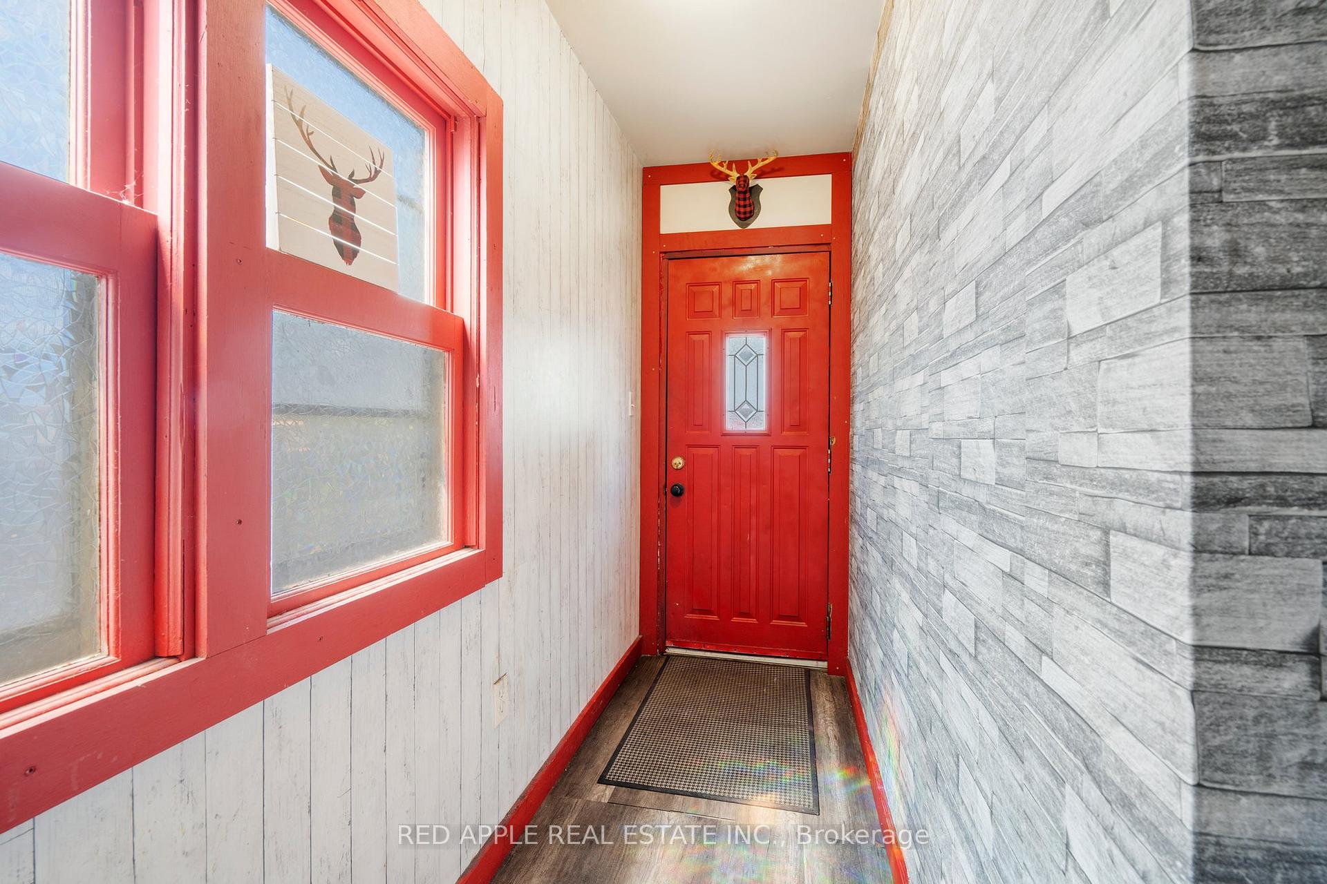 Photo 10 of 546 Dufferin Street, Toronto, Little Portugal — HOMEH