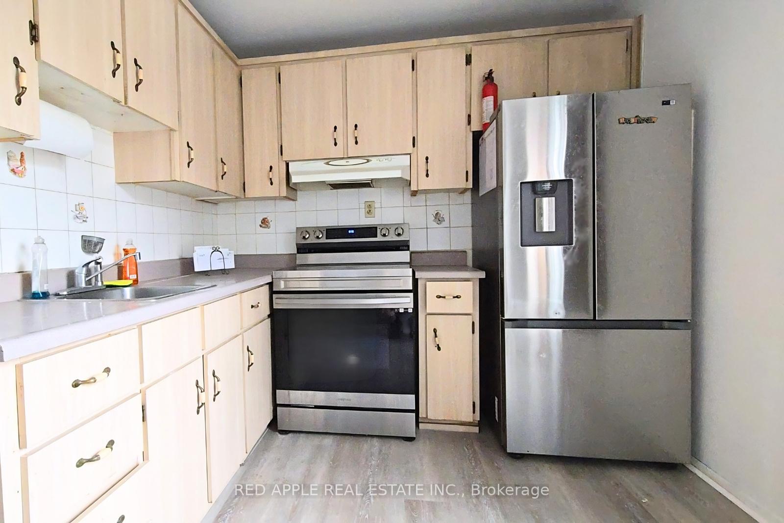 Photo 13 of 546 Dufferin Street, Toronto, Little Portugal — HOMEH