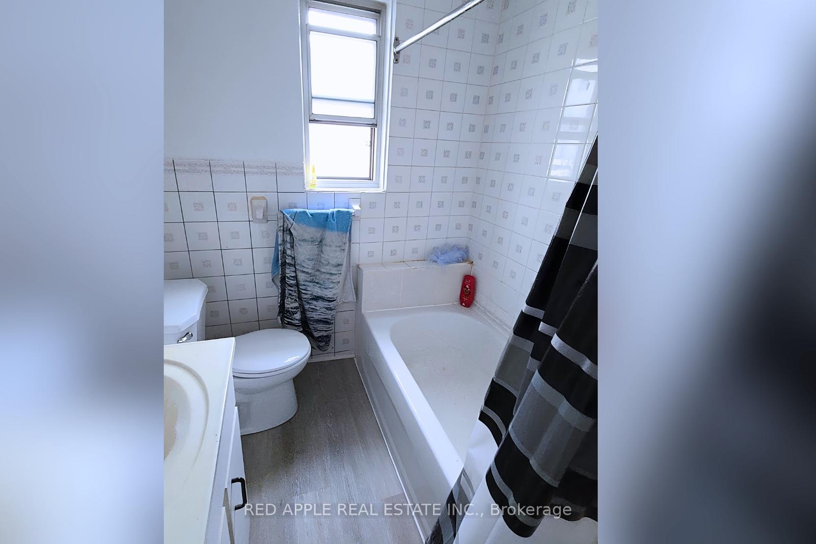 Photo 15 of 546 Dufferin Street, Toronto, Little Portugal — HOMEH