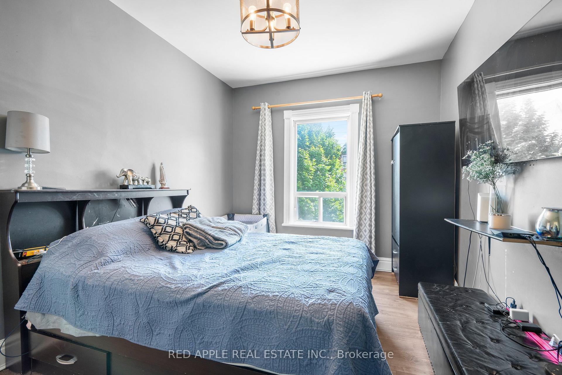 Photo 16 of 546 Dufferin Street, Toronto, Little Portugal — HOMEH
