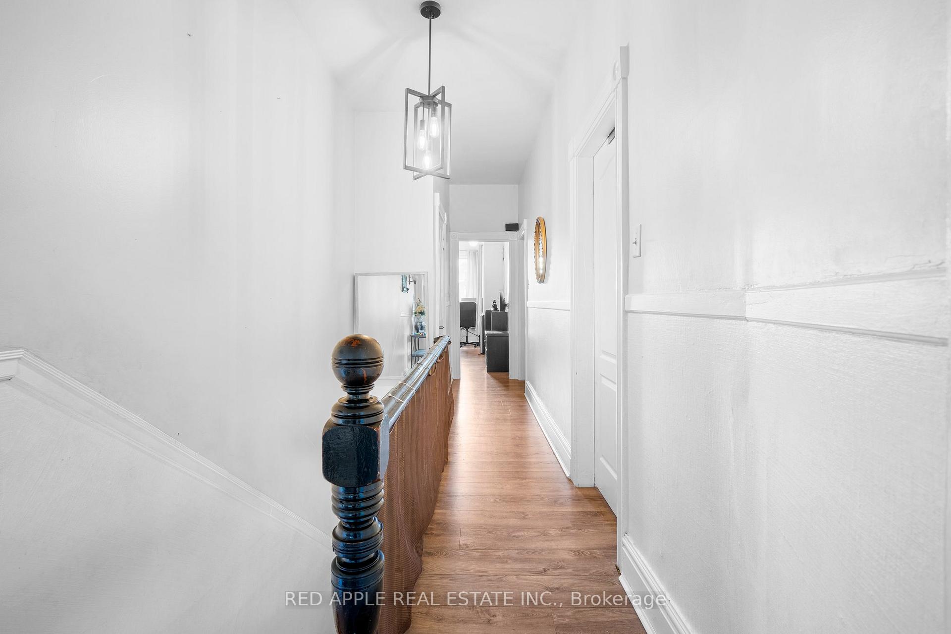Photo 17 of 546 Dufferin Street, Toronto, Little Portugal — HOMEH