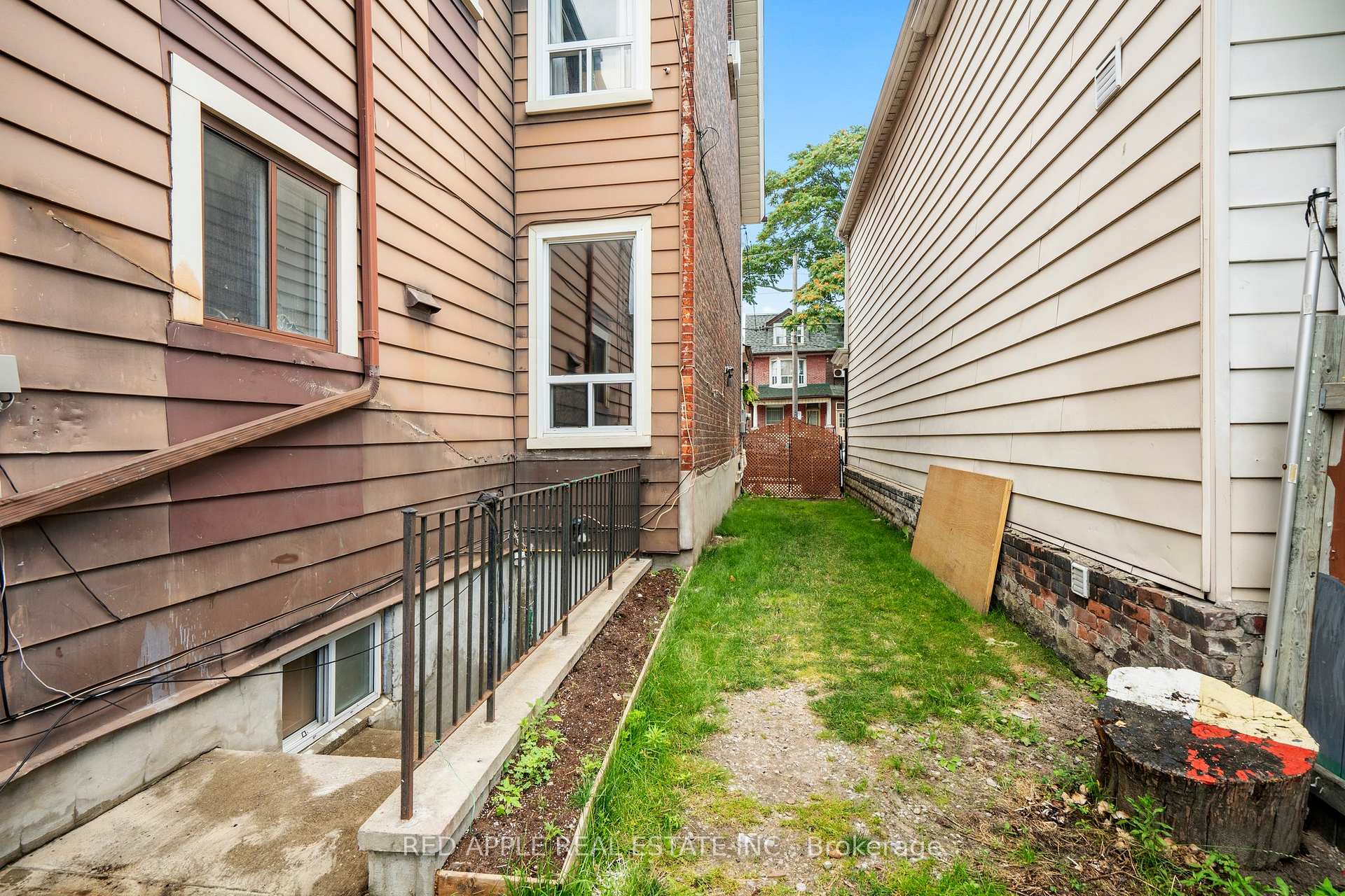 Photo 27 of 546 Dufferin Street, Toronto, Little Portugal — HOMEH