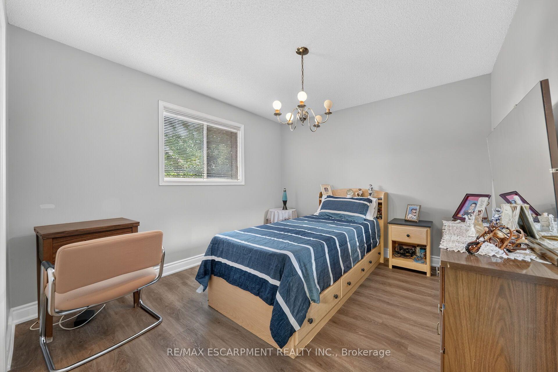 Photo 28 of 42 Hillgarden Drive, Hamilton, Stoney Creek Mountain — HOMEH