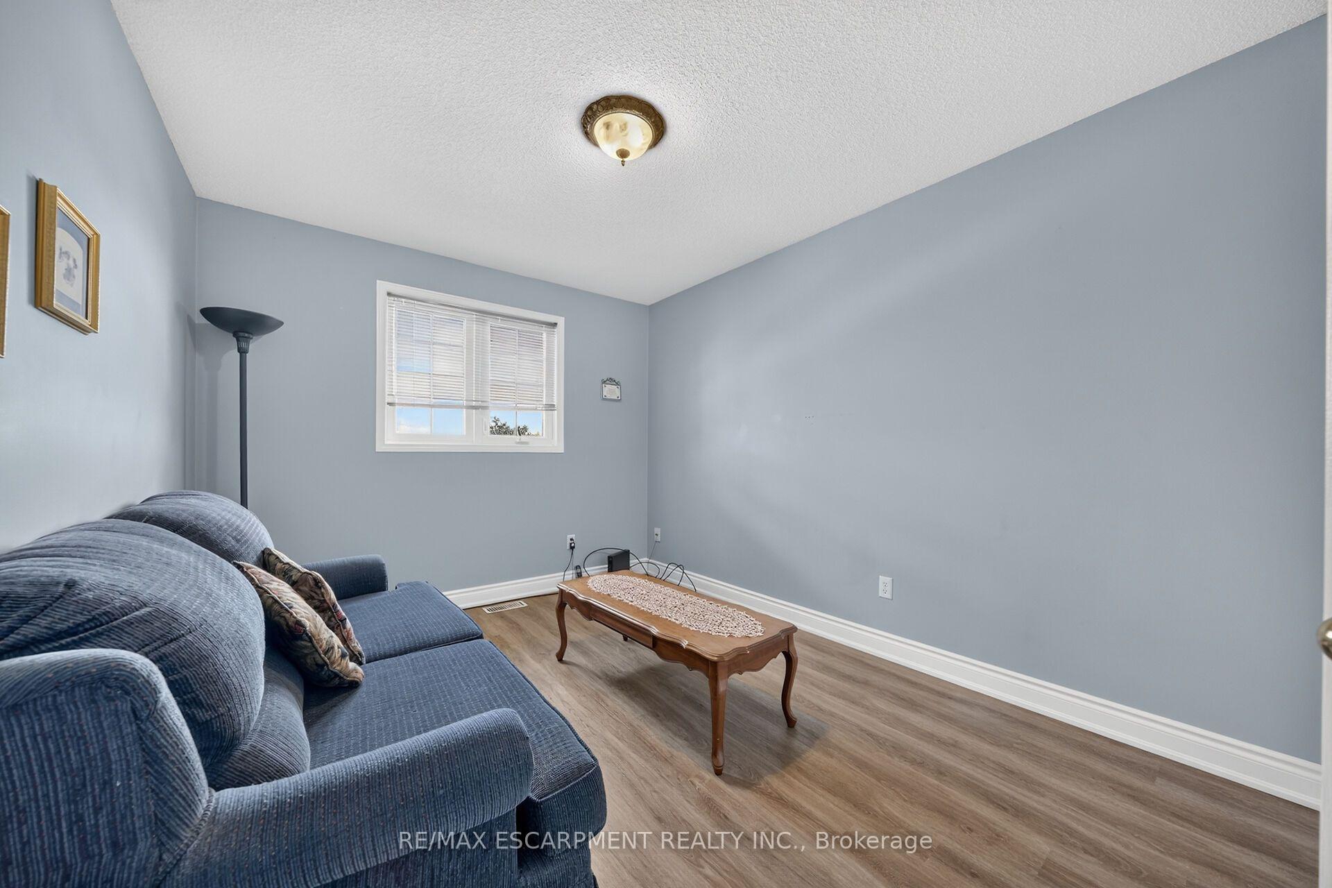Photo 37 of 42 Hillgarden Drive, Hamilton, Stoney Creek Mountain — HOMEH
