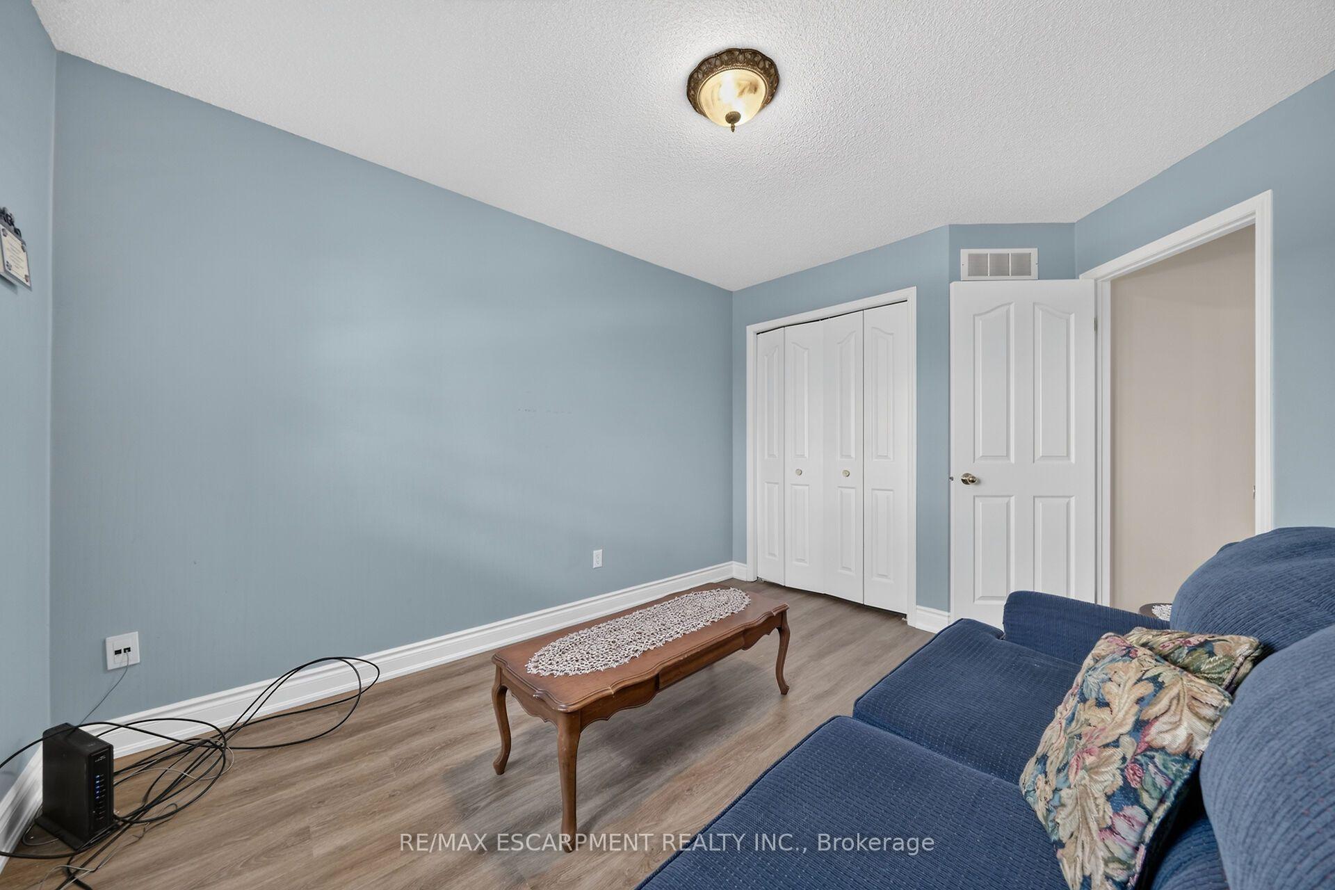 Photo 38 of 42 Hillgarden Drive, Hamilton, Stoney Creek Mountain — HOMEH
