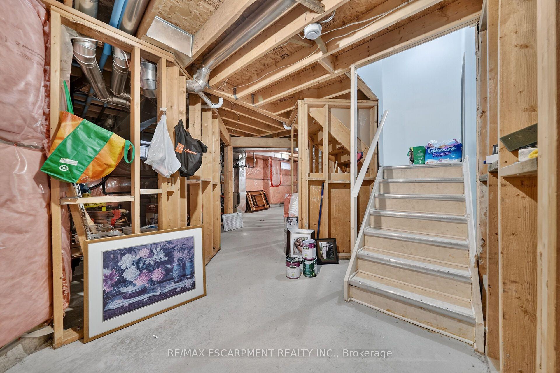 Photo 41 of 42 Hillgarden Drive, Hamilton, Stoney Creek Mountain — HOMEH