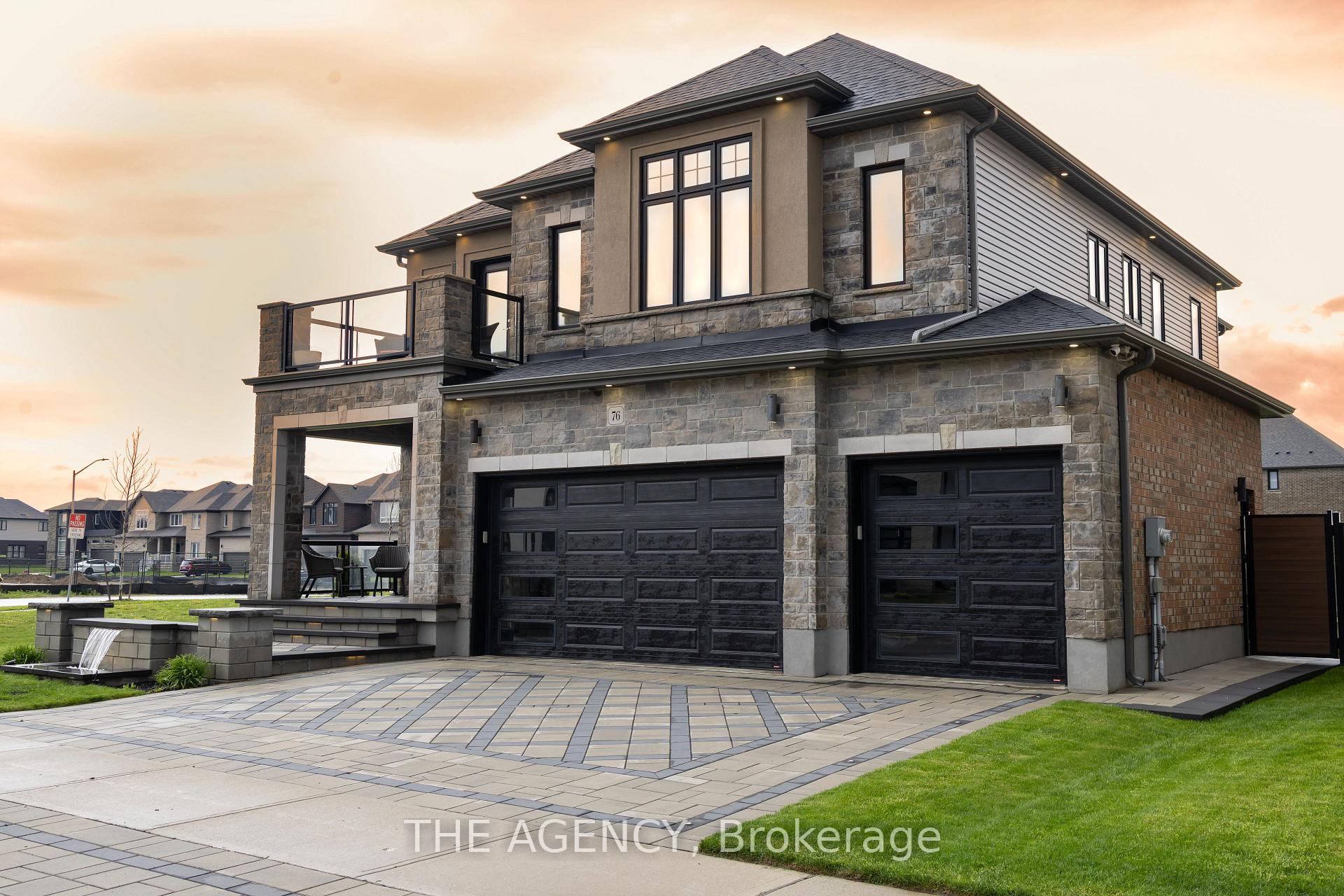 Photo 2 of 76 Grandville Circle, Brant, Paris — HOMEH