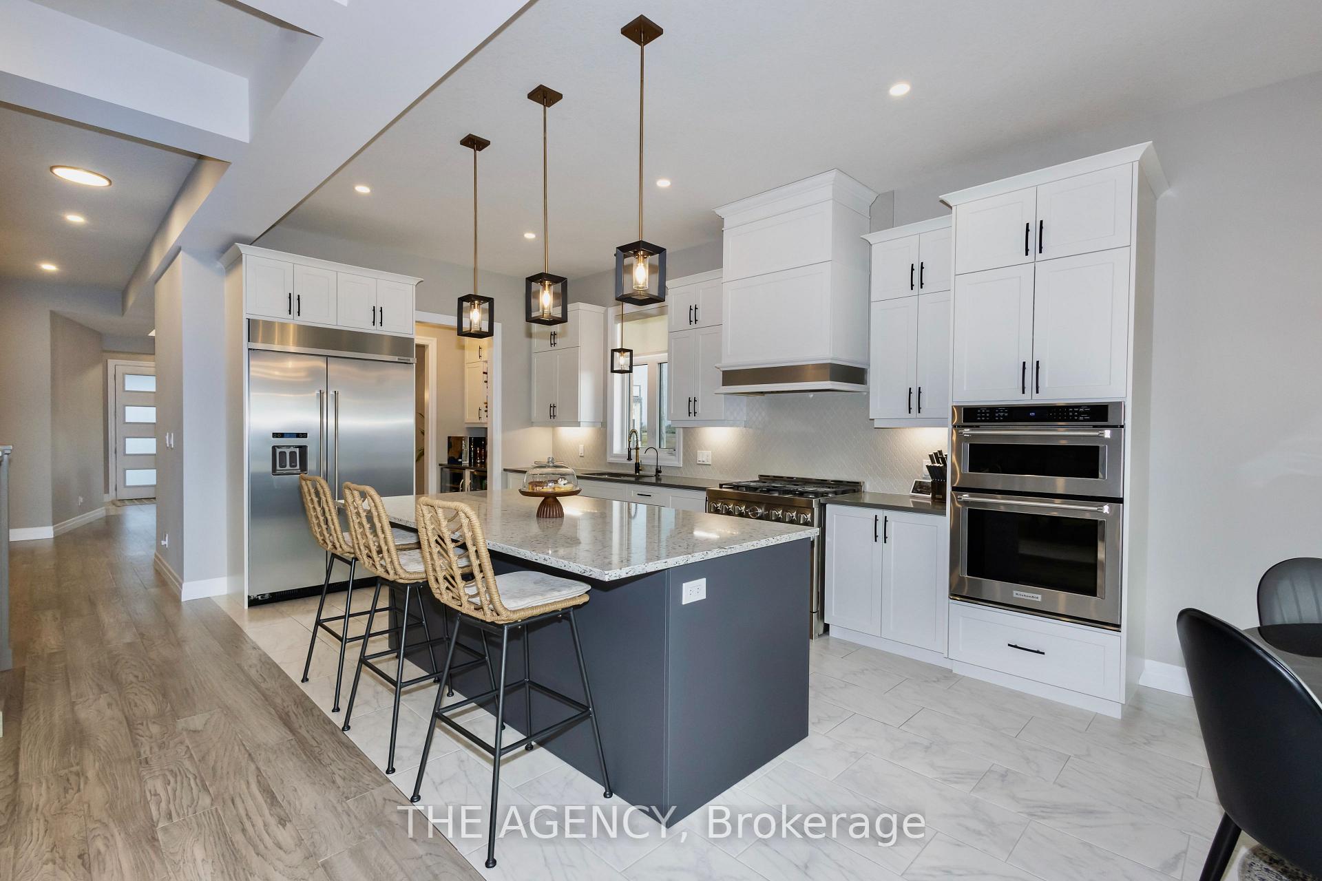 Photo 15 of 76 Grandville Circle, Brant, Paris — HOMEH