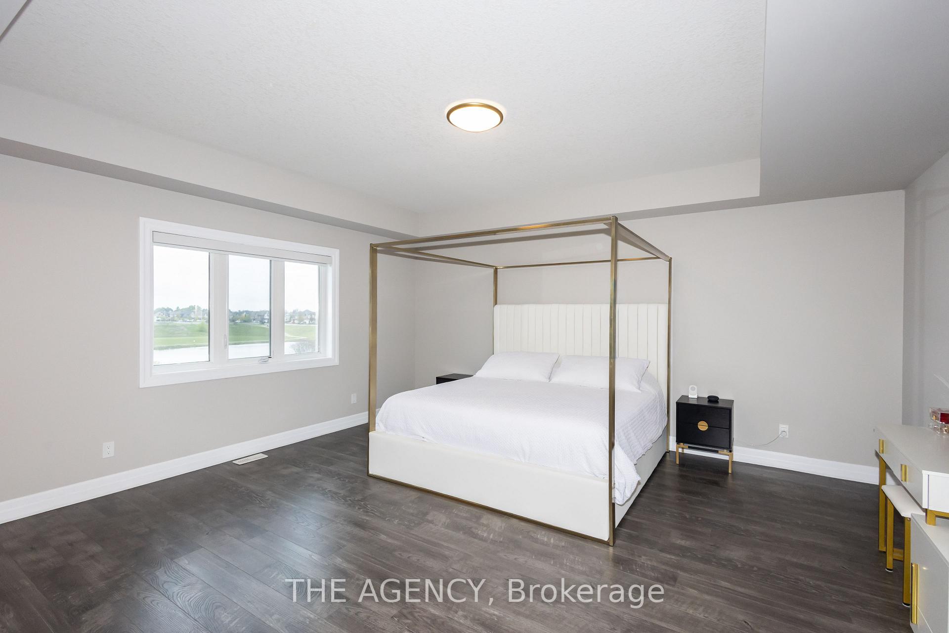 Photo 22 of 76 Grandville Circle, Brant, Paris — HOMEH