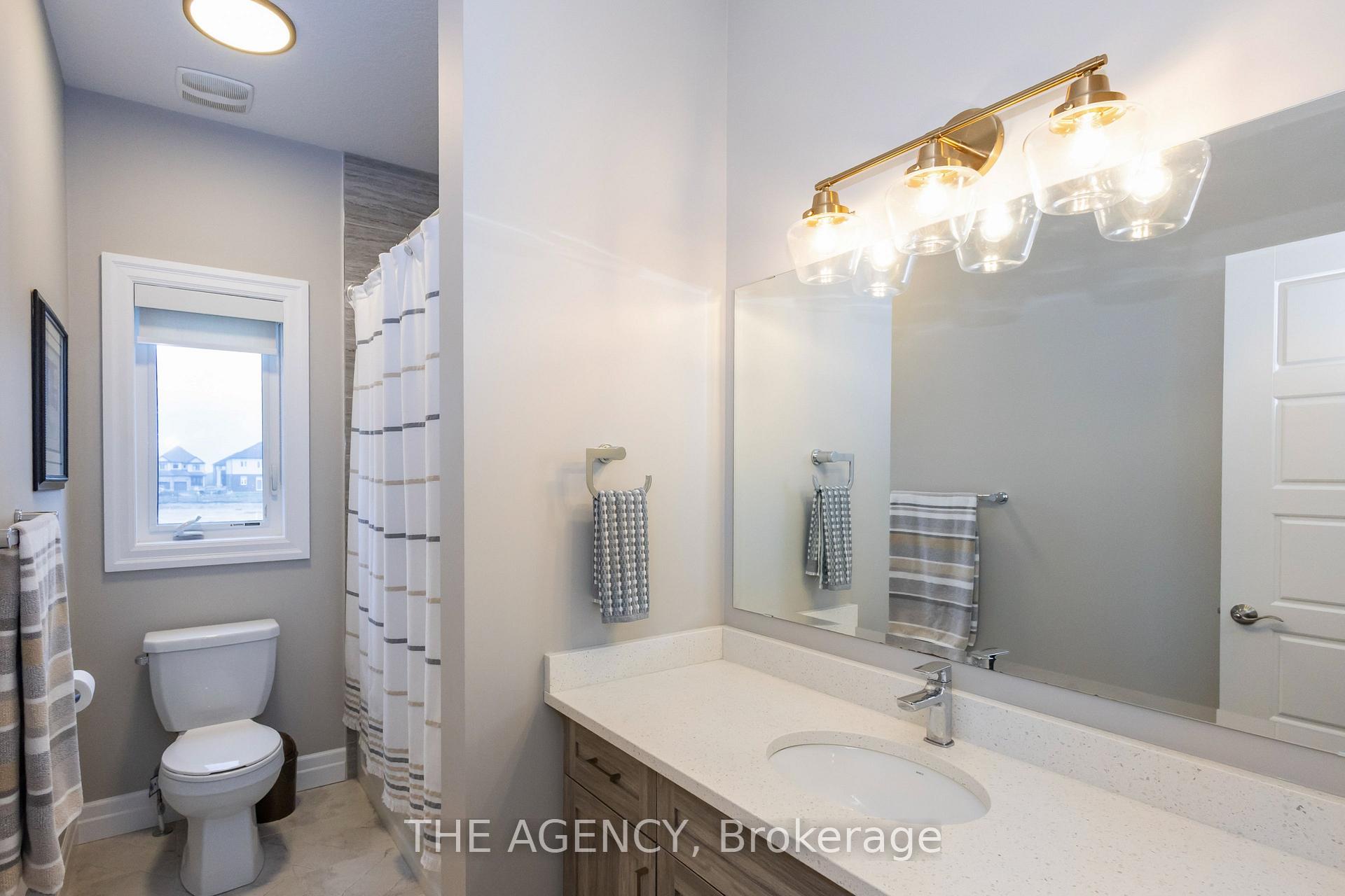 Photo 35 of 76 Grandville Circle, Brant, Paris — HOMEH