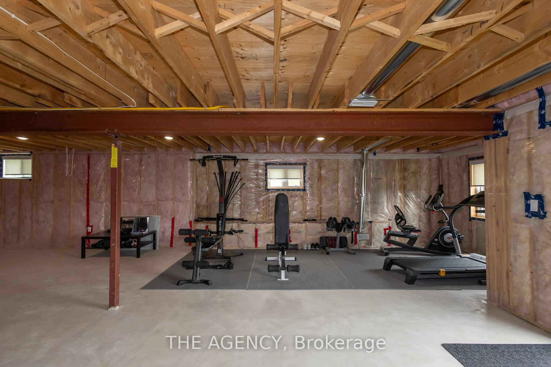 Photo 38 of 76 Grandville Circle, Brant, Paris — HOMEH