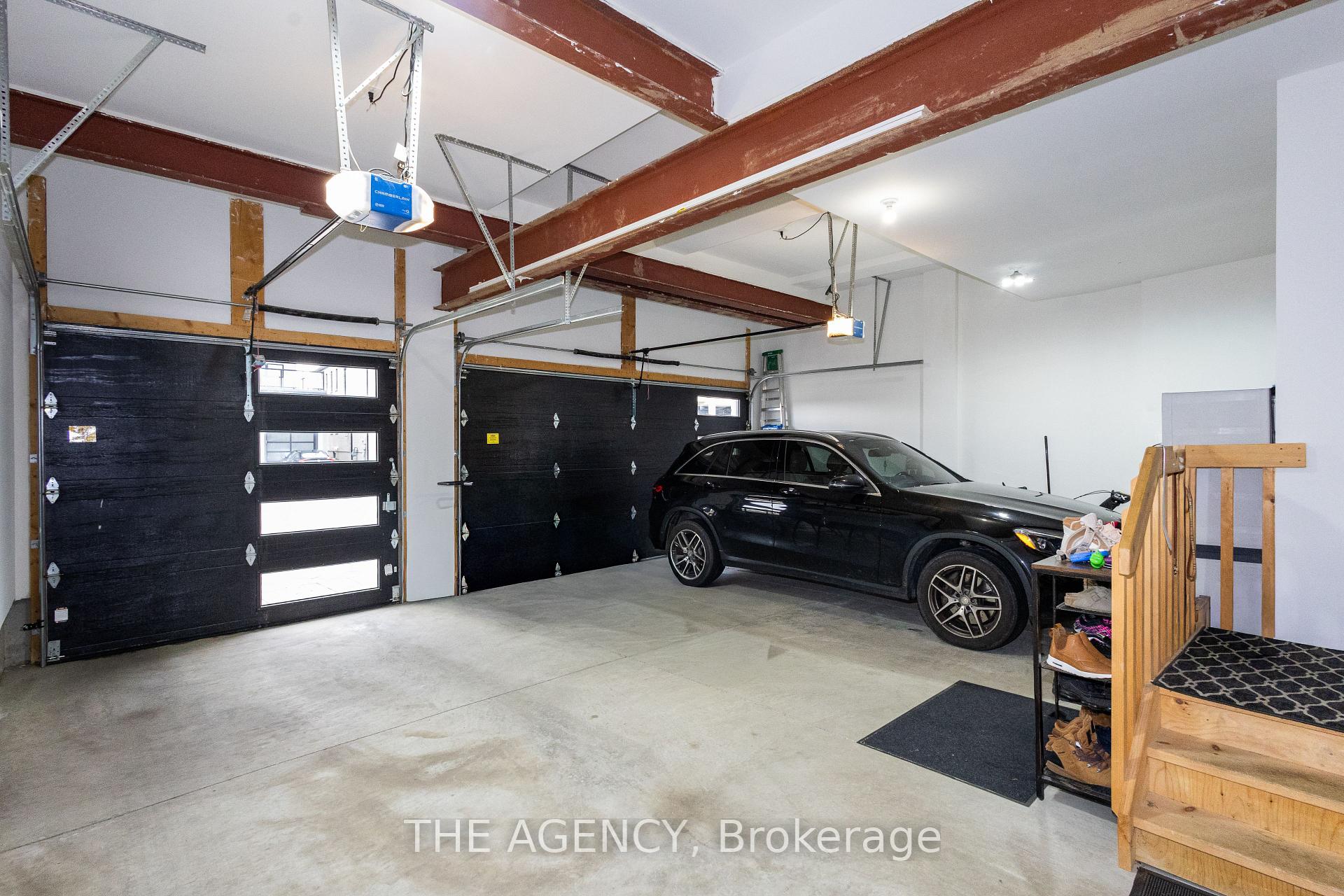 Photo 40 of 76 Grandville Circle, Brant, Paris — HOMEH