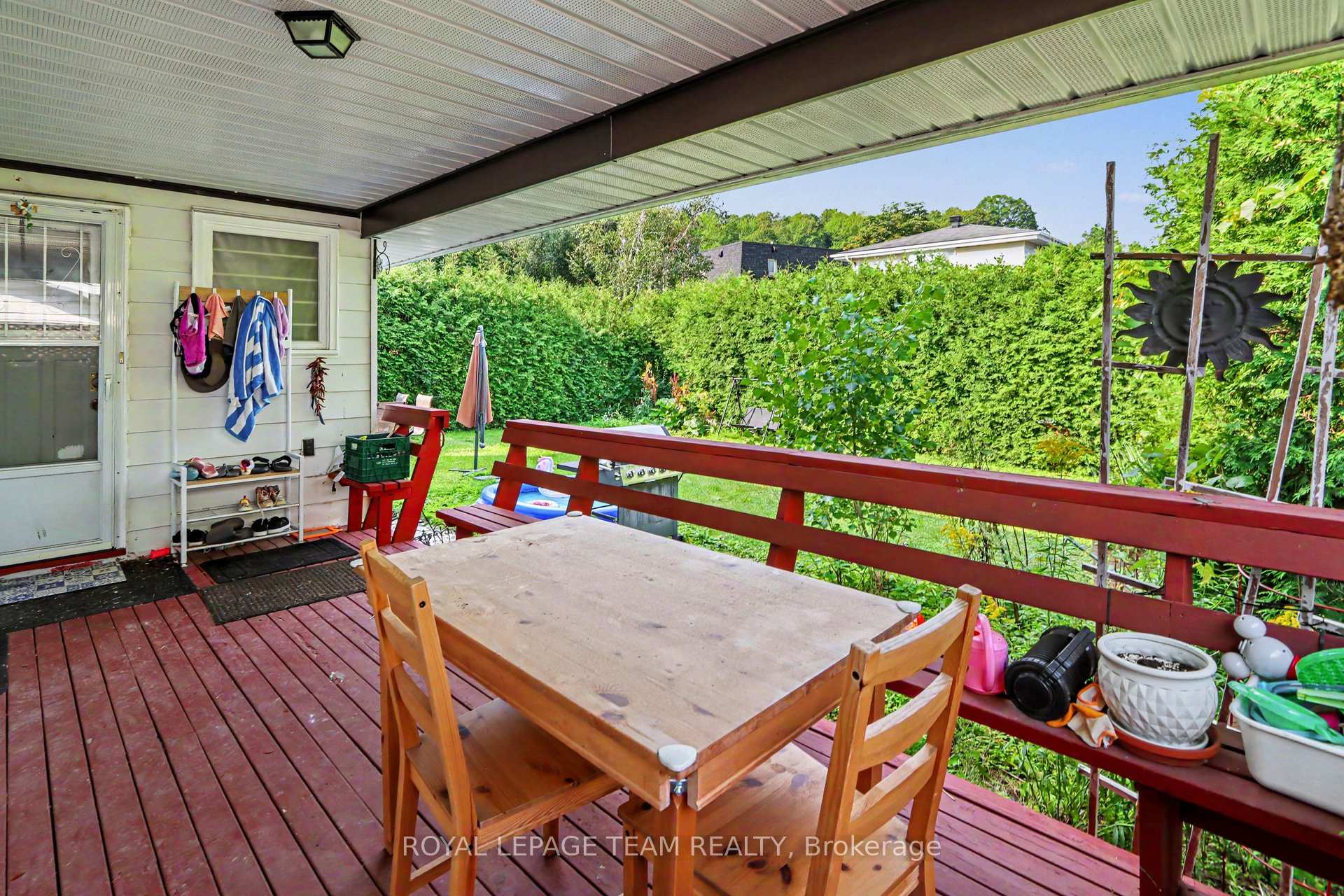 Photo 28 of 638 Laverendrye Drive, Ottawa, Beacon Hill North — HOMEH