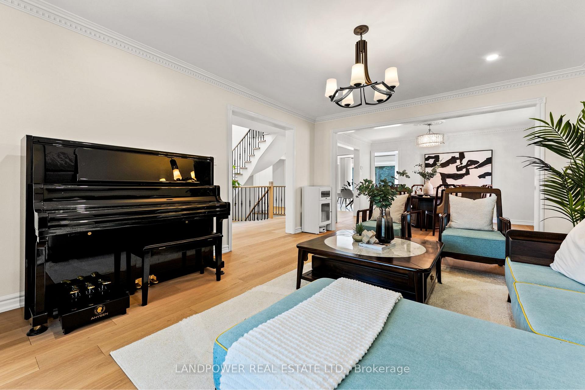 Photo 6 of 6 Melchior Crescent, Markham, Buttonville — HOMEH