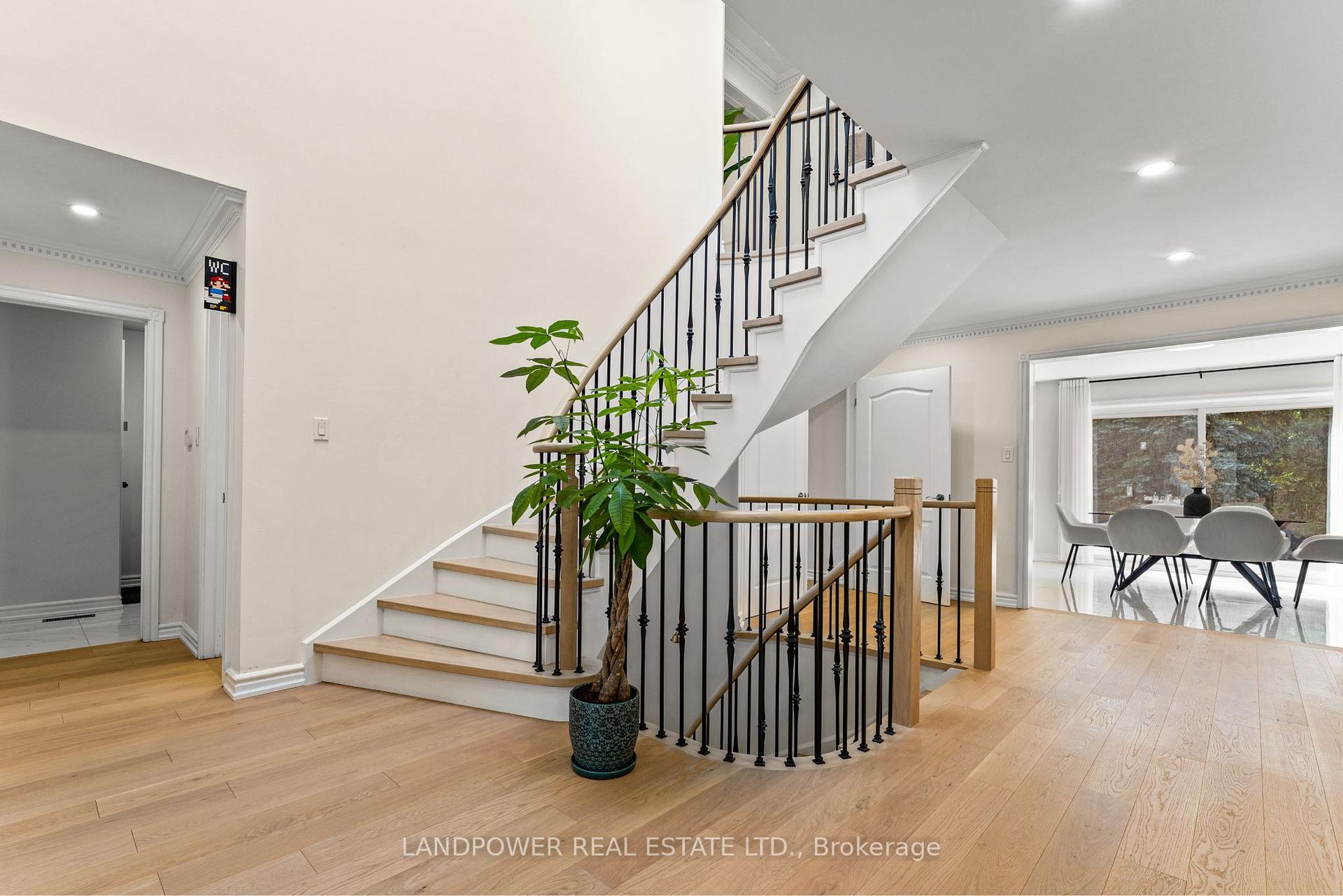 Photo 9 of 6 Melchior Crescent, Markham, Buttonville — HOMEH
