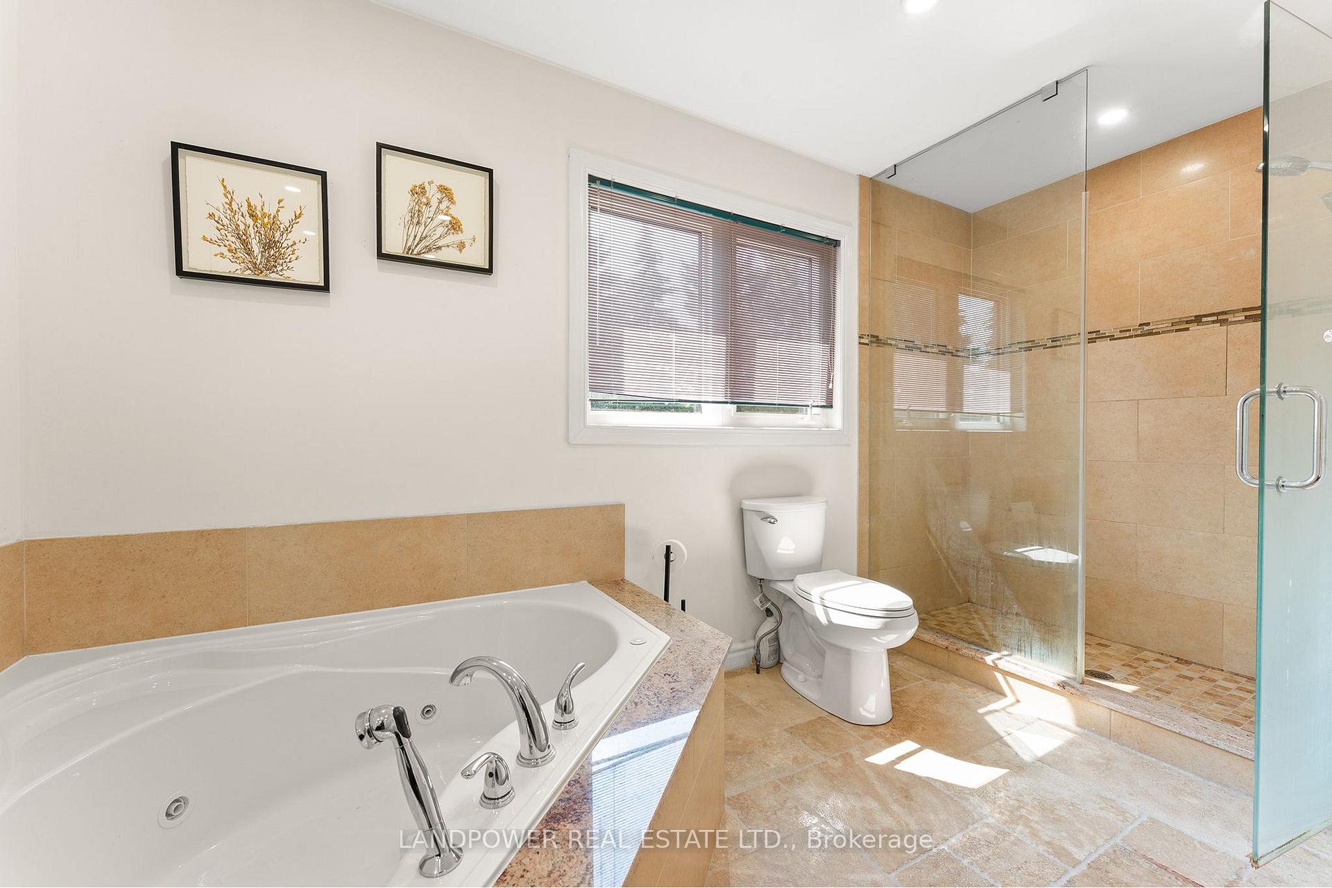 Photo 23 of 6 Melchior Crescent, Markham, Buttonville — HOMEH