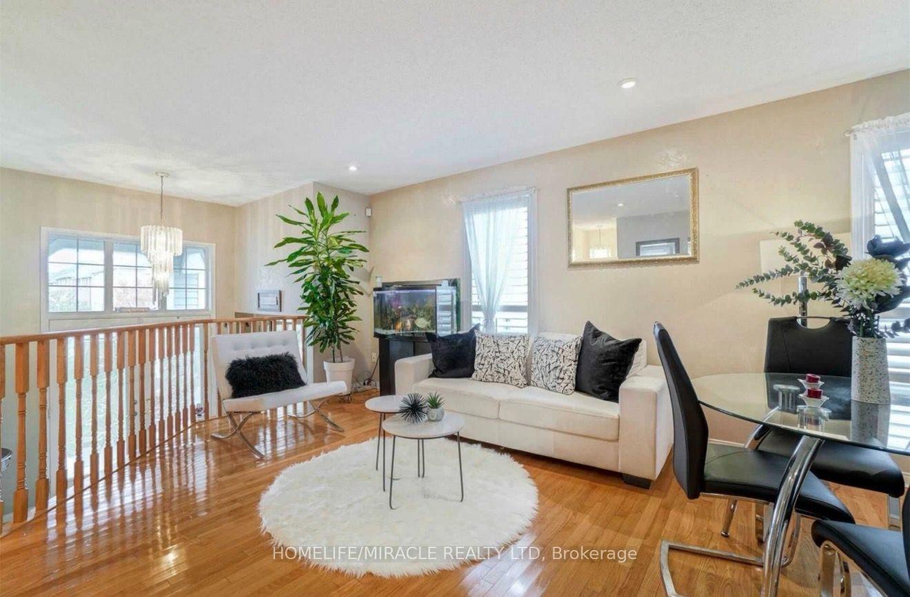 Photo 8 of 216 Van Scott Drive, Brampton, Northwest Sandalwood Parkway — HOMEH