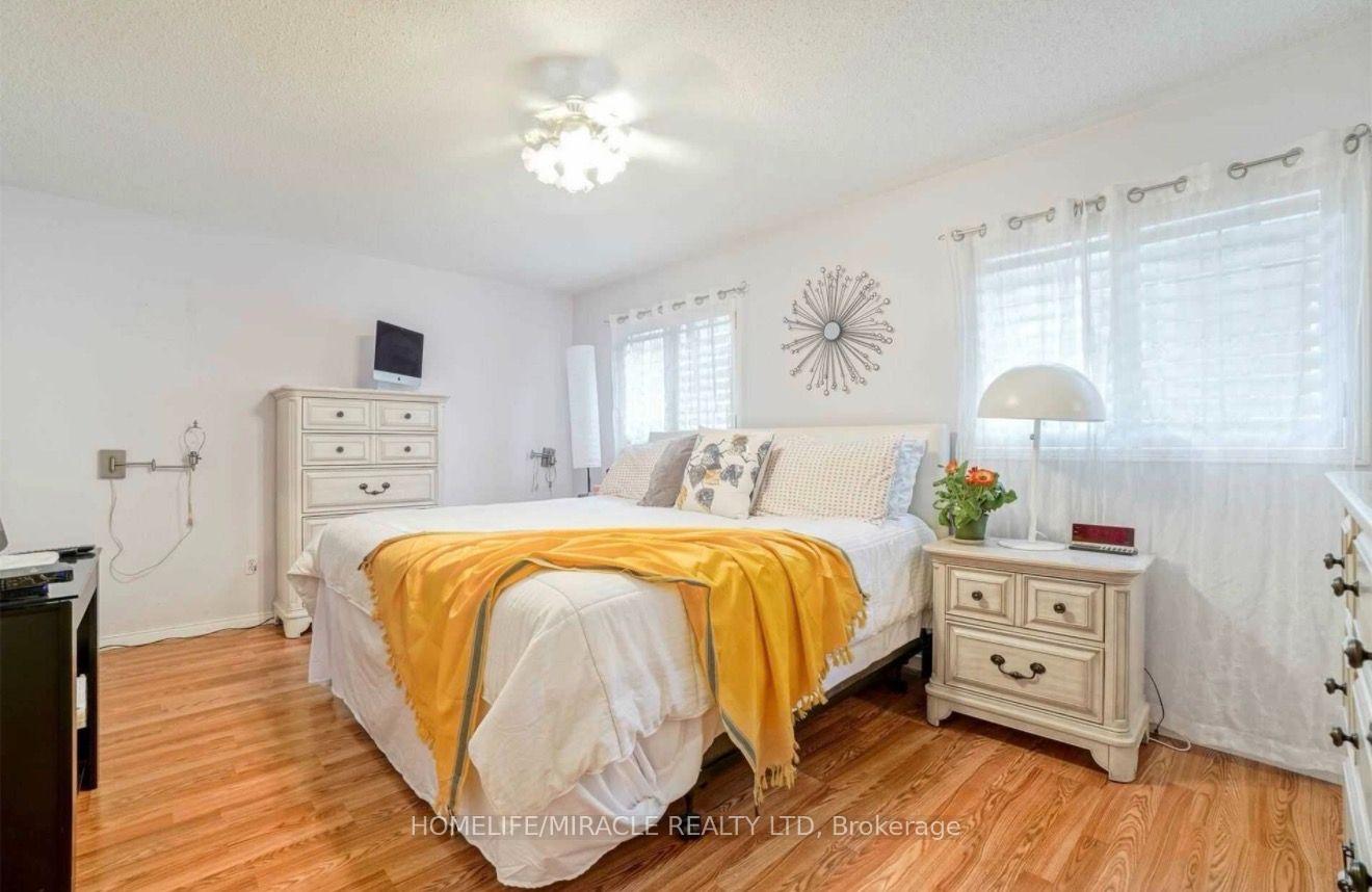 Photo 12 of 216 Van Scott Drive, Brampton, Northwest Sandalwood Parkway — HOMEH
