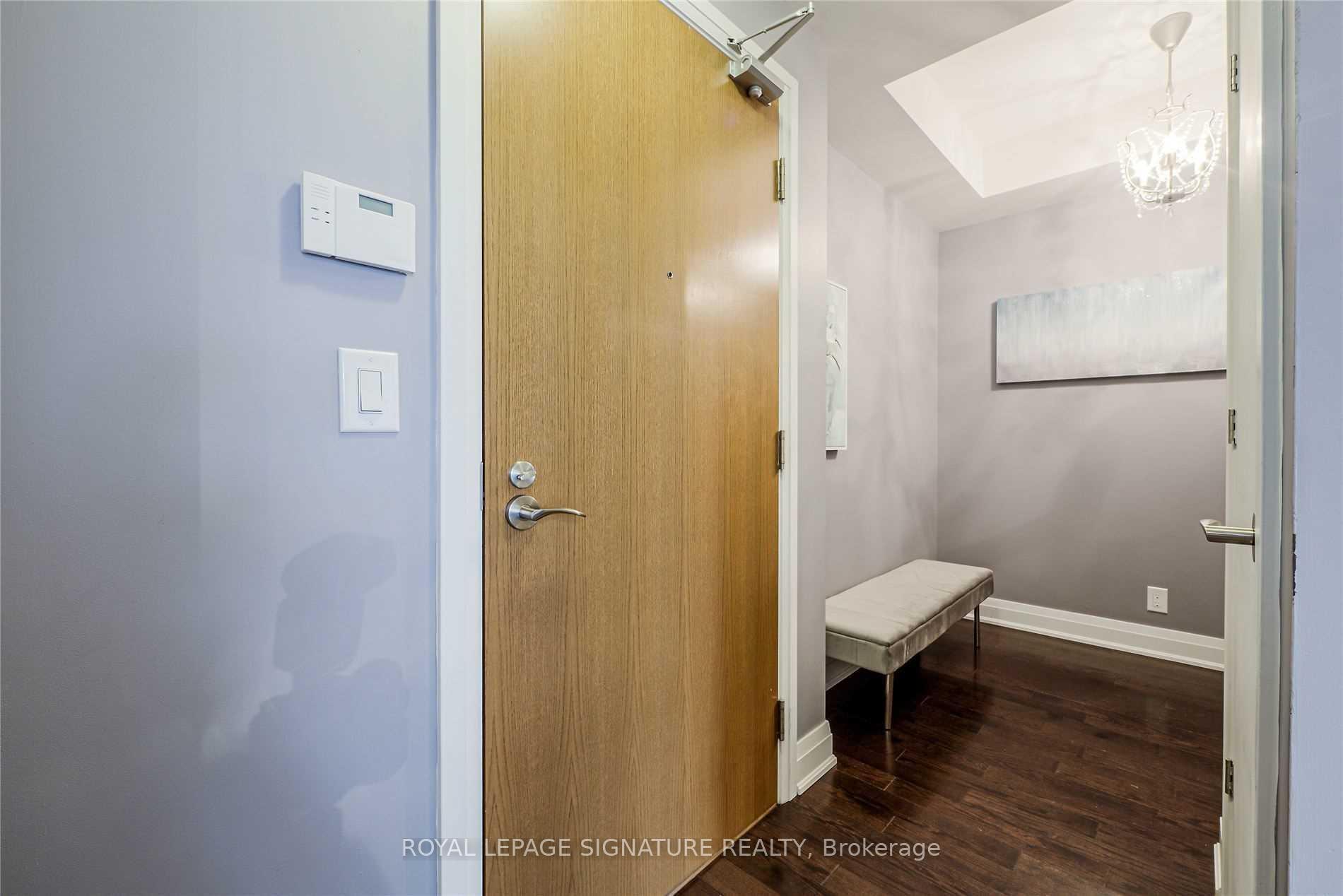 Photo 10 of Unit 408, 21 Clairtrell Road, North York, Willowdale East — HOMEH