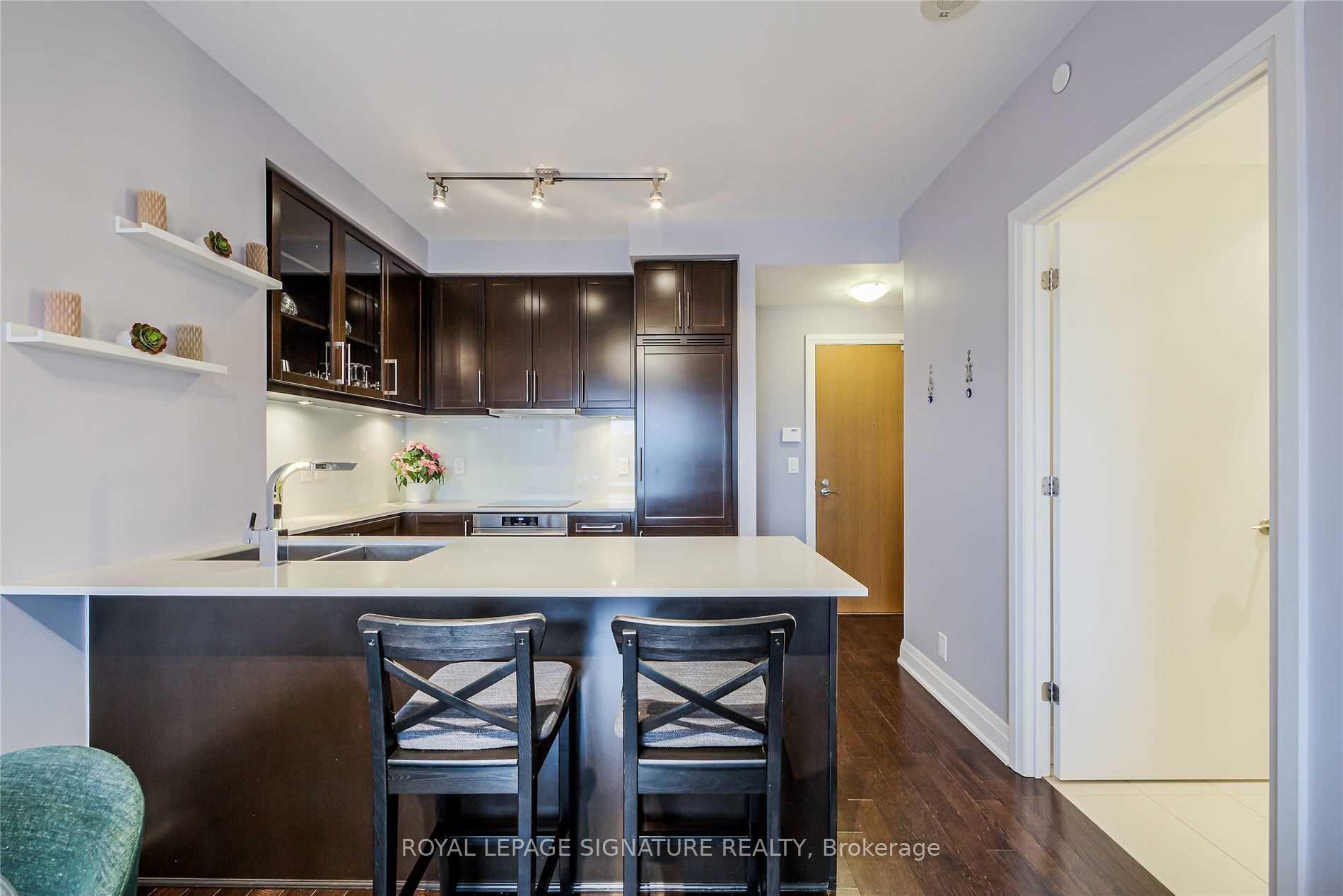 Photo 15 of Unit 408, 21 Clairtrell Road, North York, Willowdale East — HOMEH