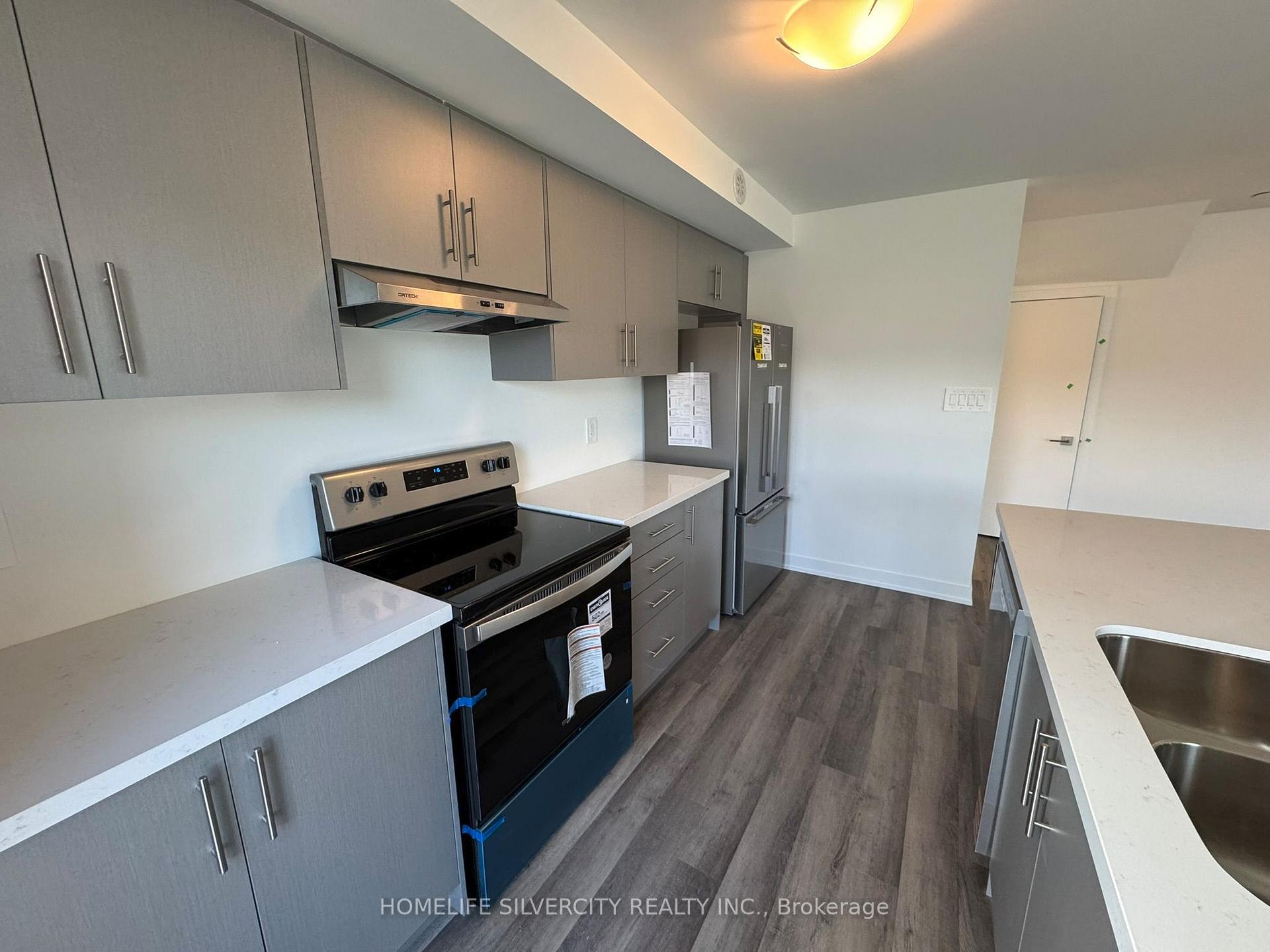 Photo 3 of 35 Romilly Avenue, Brampton, Northwest Brampton — HOMEH