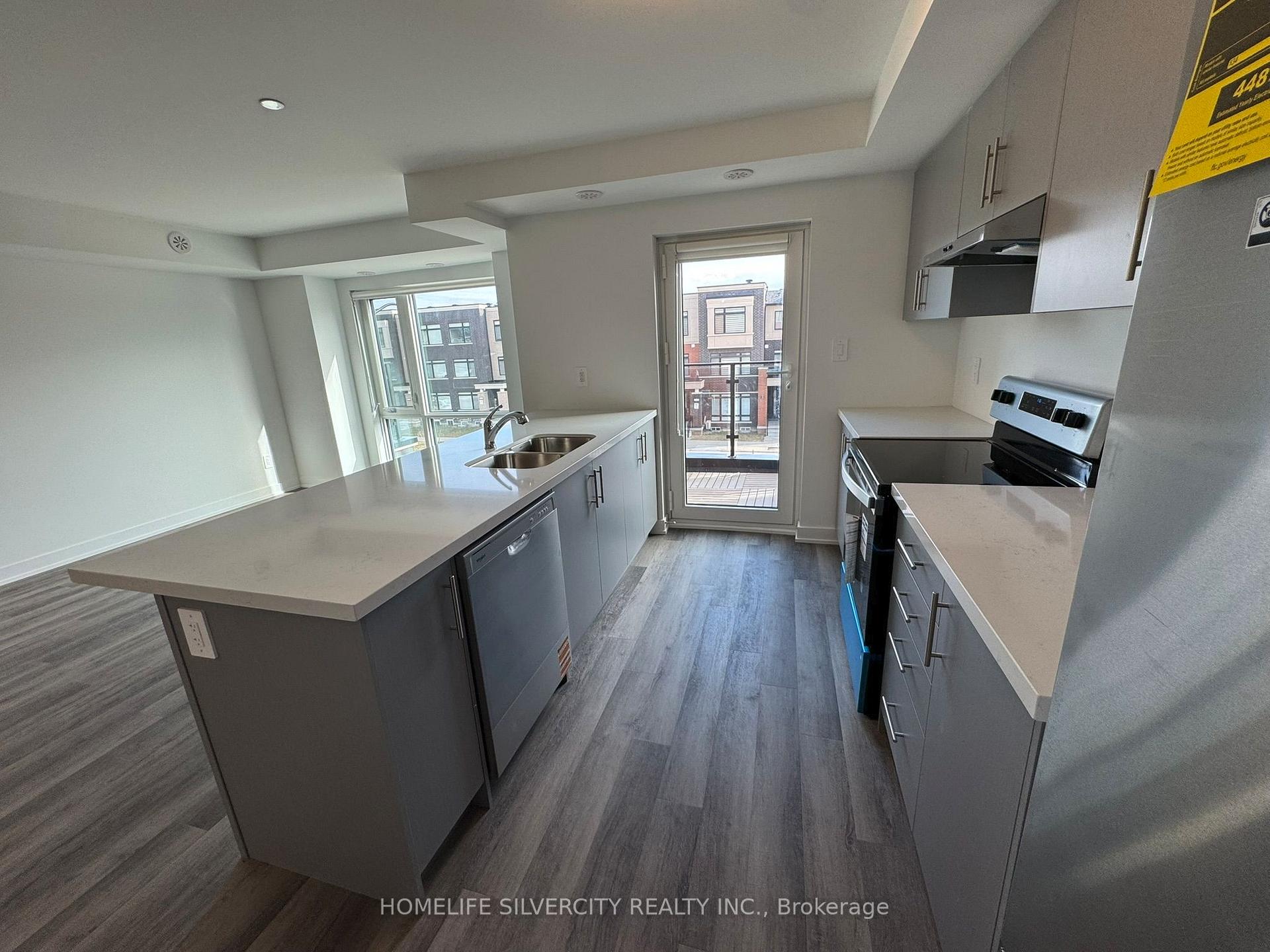 Photo 4 of 35 Romilly Avenue, Brampton, Northwest Brampton — HOMEH