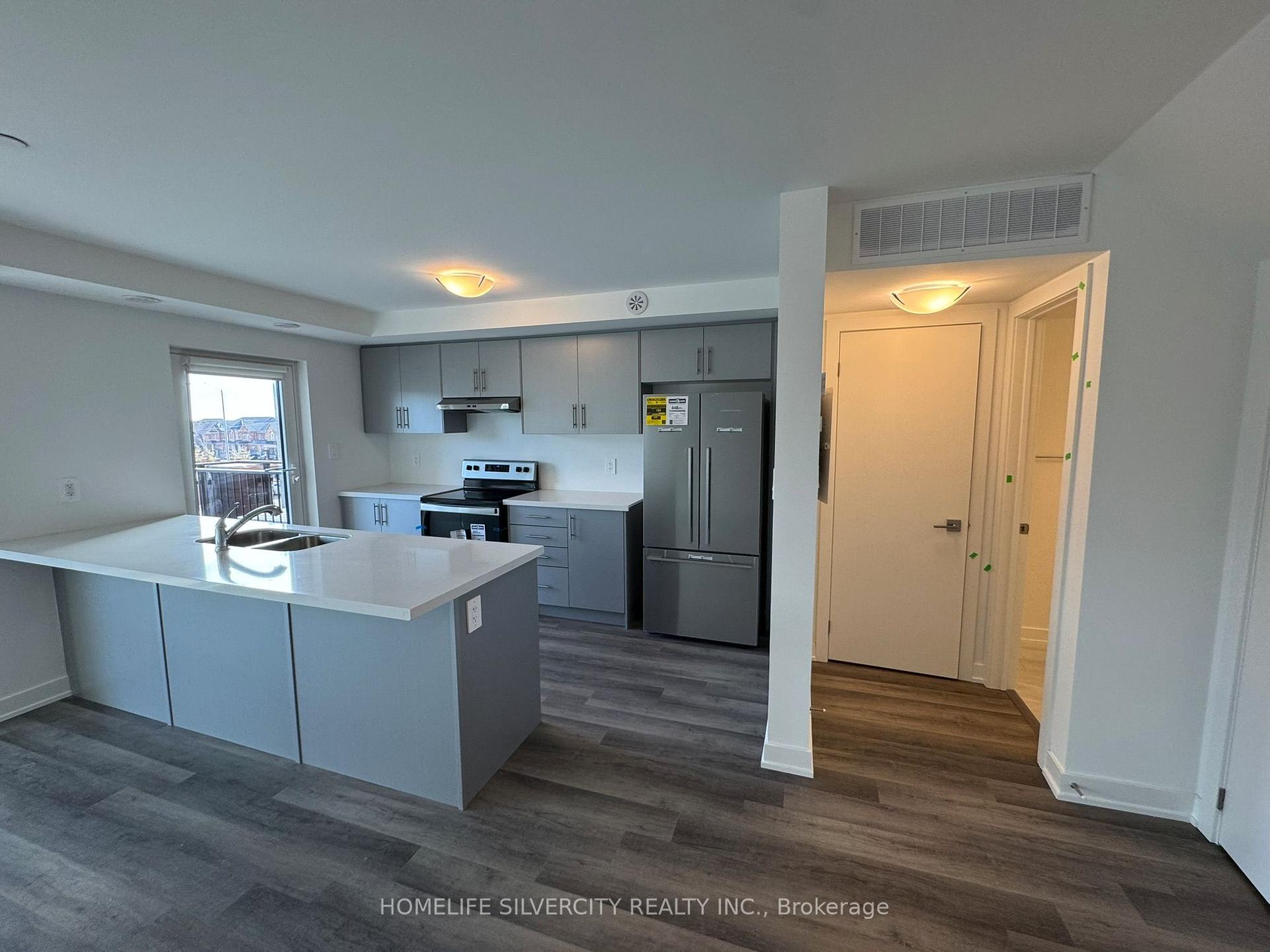 Photo 5 of 35 Romilly Avenue, Brampton, Northwest Brampton — HOMEH
