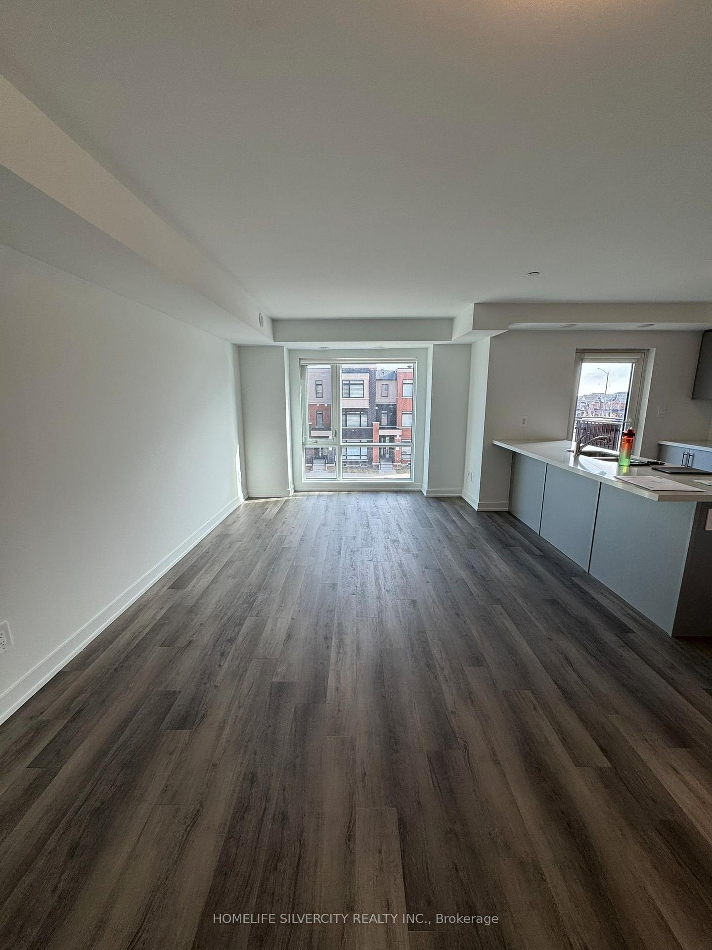 Photo 10 of 35 Romilly Avenue, Brampton, Northwest Brampton — HOMEH