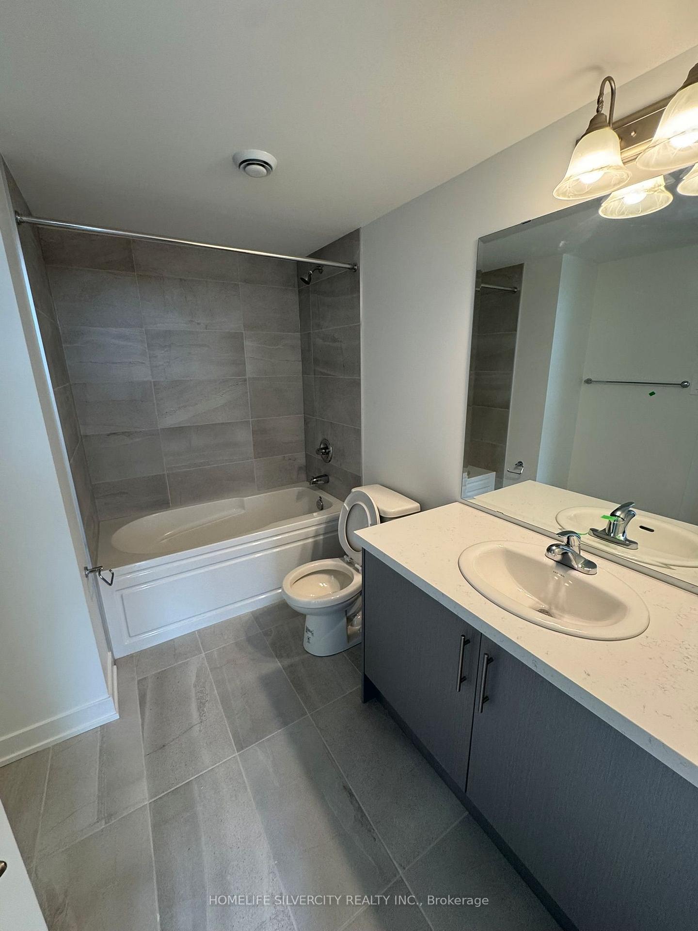 Photo 16 of 35 Romilly Avenue, Brampton, Northwest Brampton — HOMEH