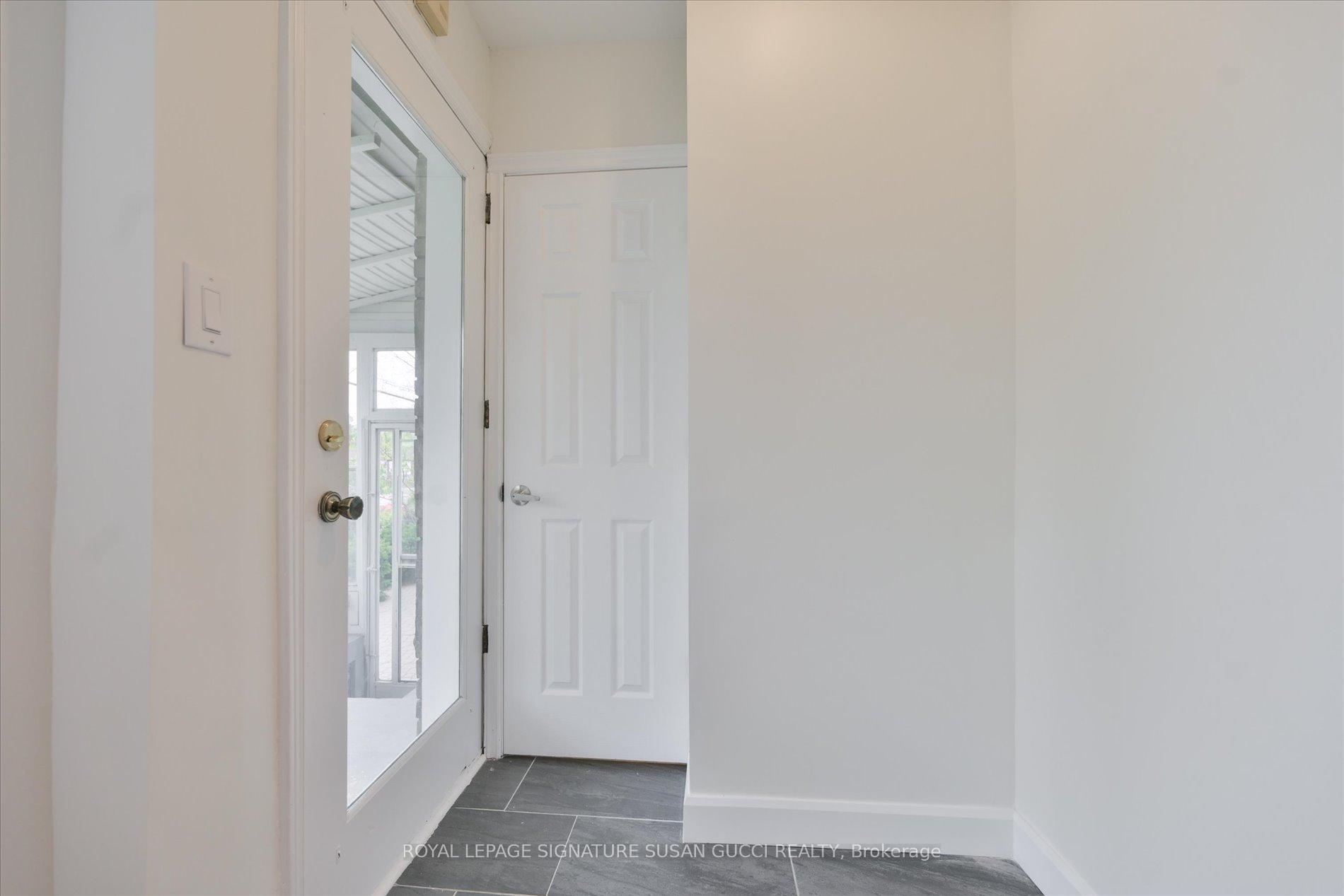 Photo 4 of 388 O'Connor Drive, Toronto, East York — HOMEH