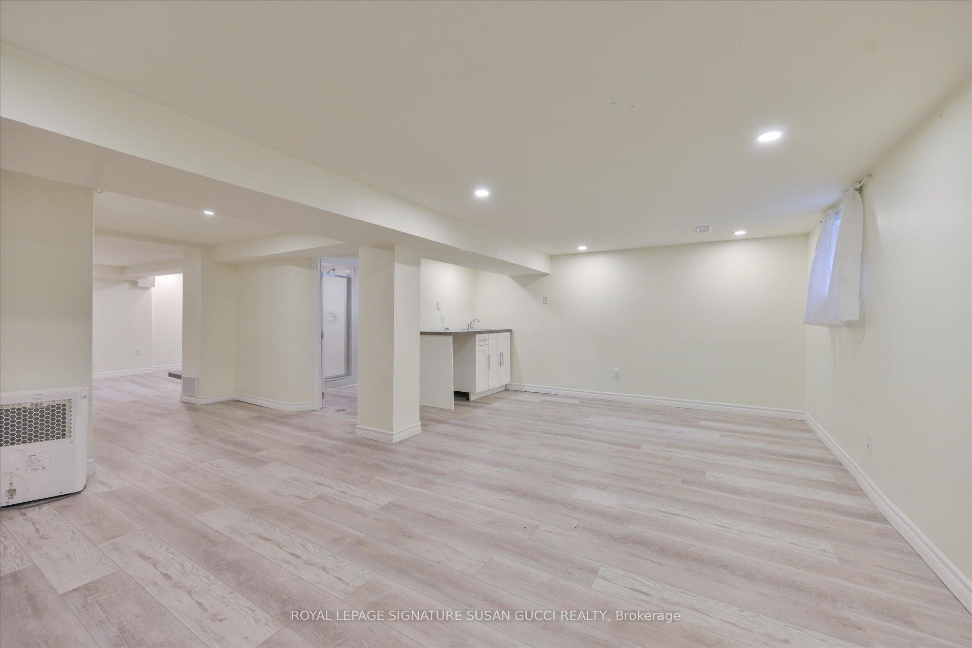 Photo 19 of 388 O'Connor Drive, Toronto, East York — HOMEH