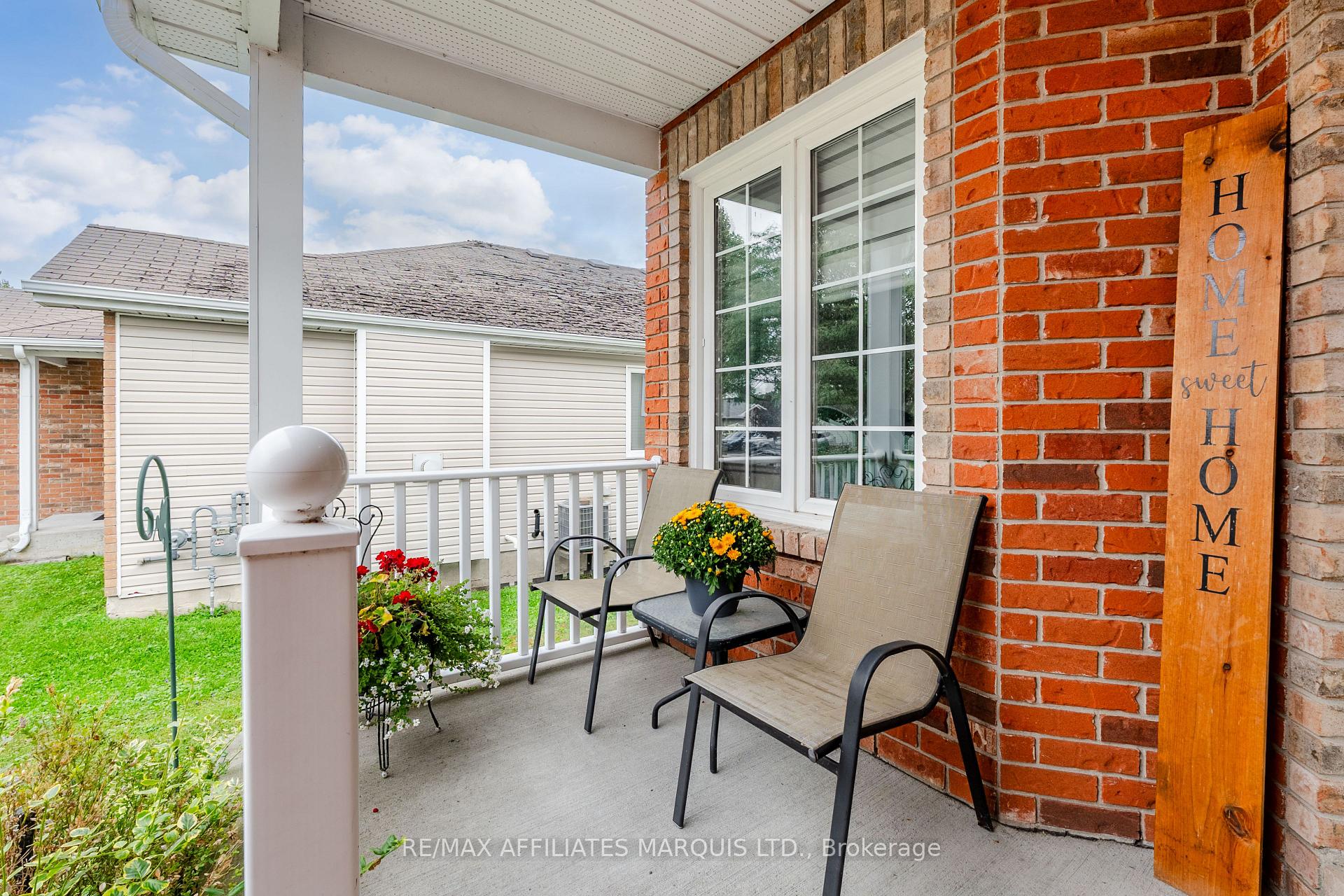 Photo 4 of 2230 Glen Brook Drive, Cornwall, Cornwall — HOMEH